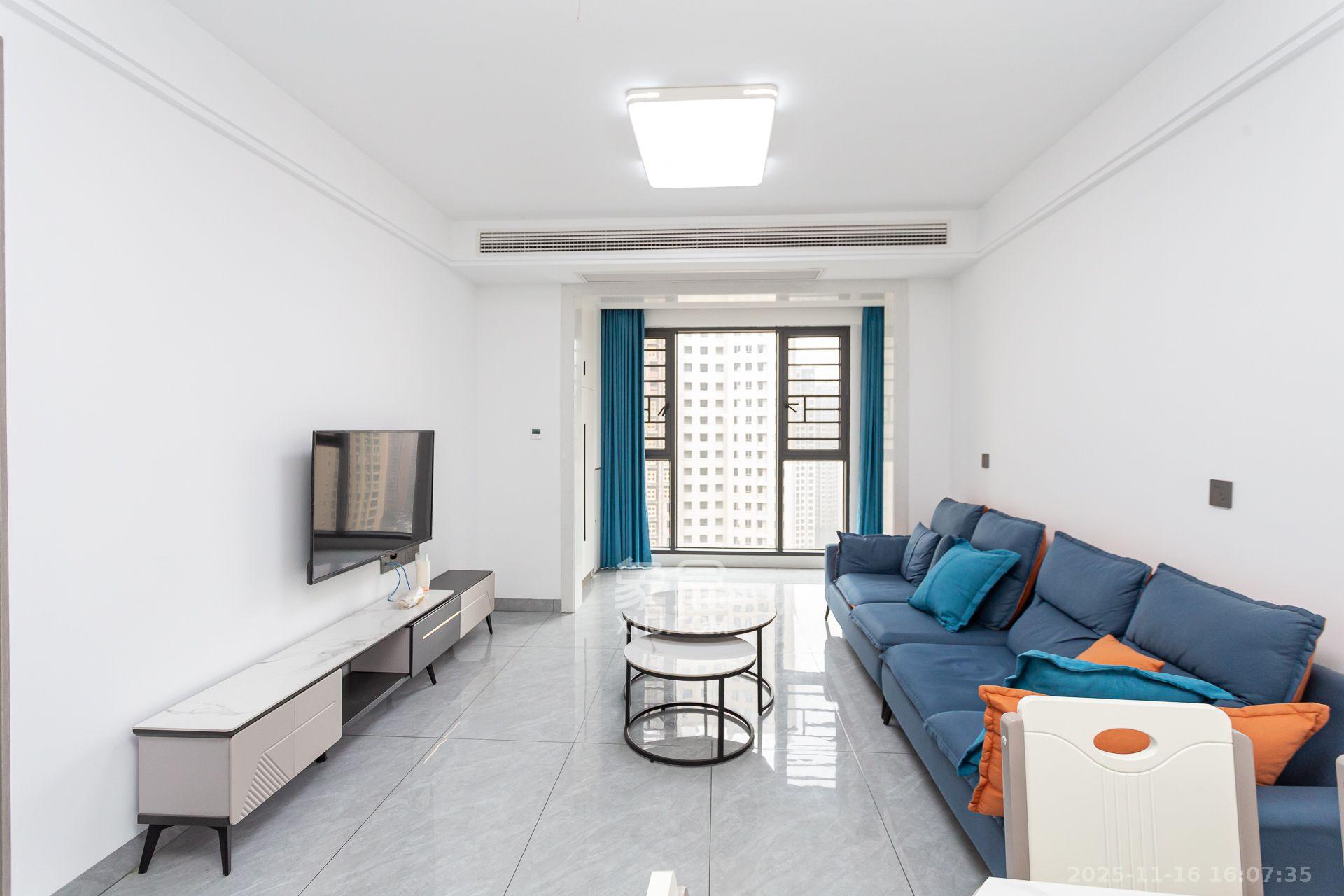 明发阅江悦府  3室2厅2卫    2400.0元/月室内图