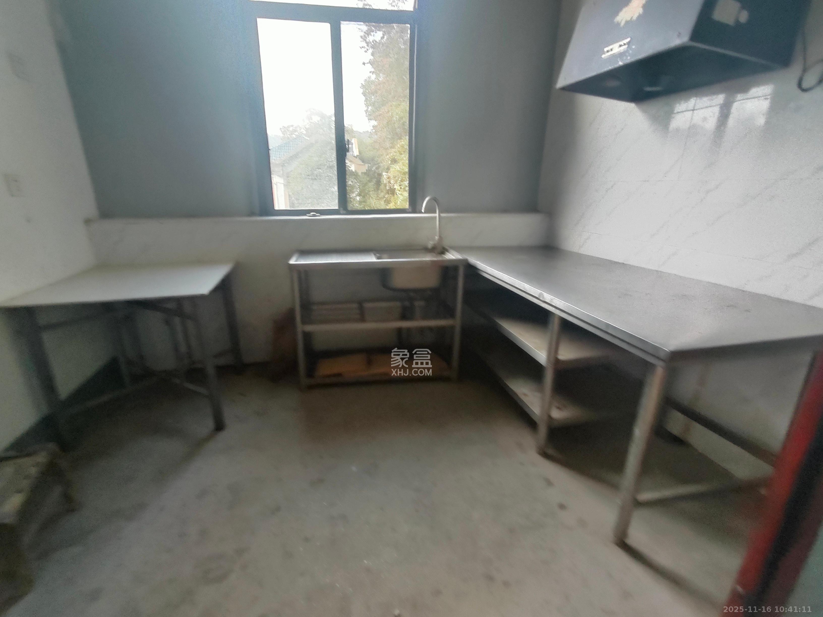 银星村散盘  3室1厅1卫    1200.0元/月室内图