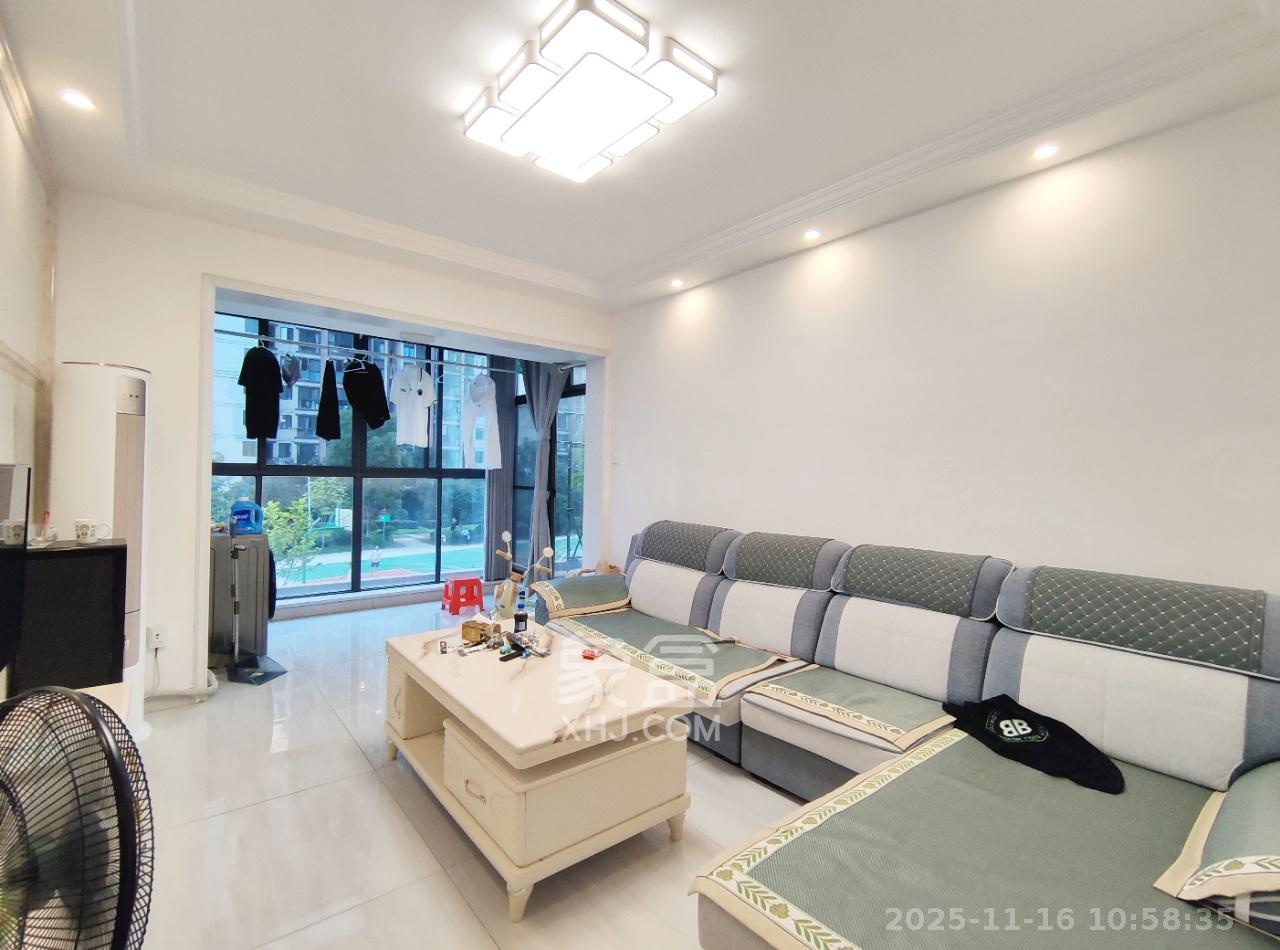 盛世耀凯  2室2厅1卫    2400.0元/月室内图