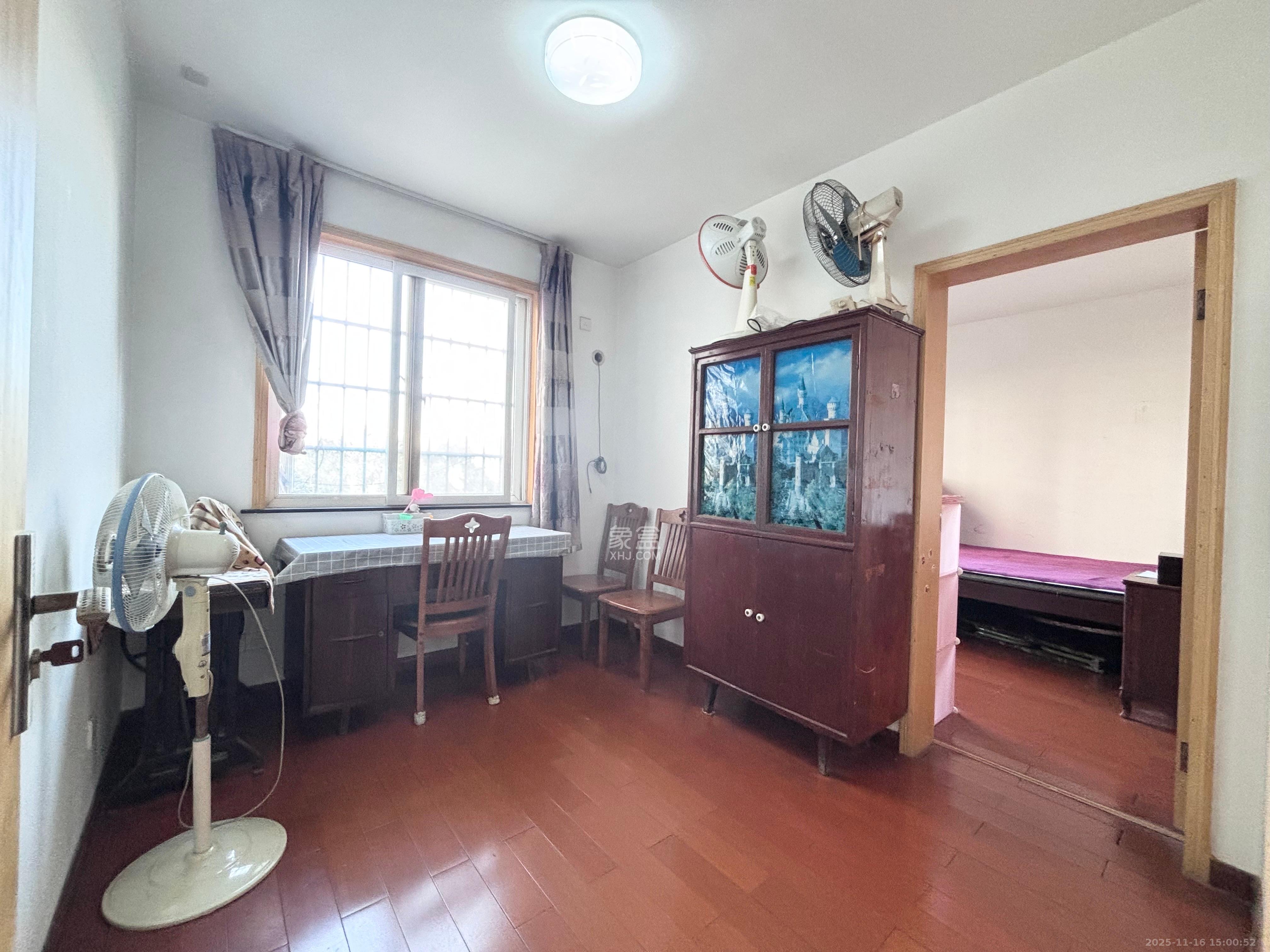 麓谷锦和园  2室2厅1卫    2100.0元/月室内图