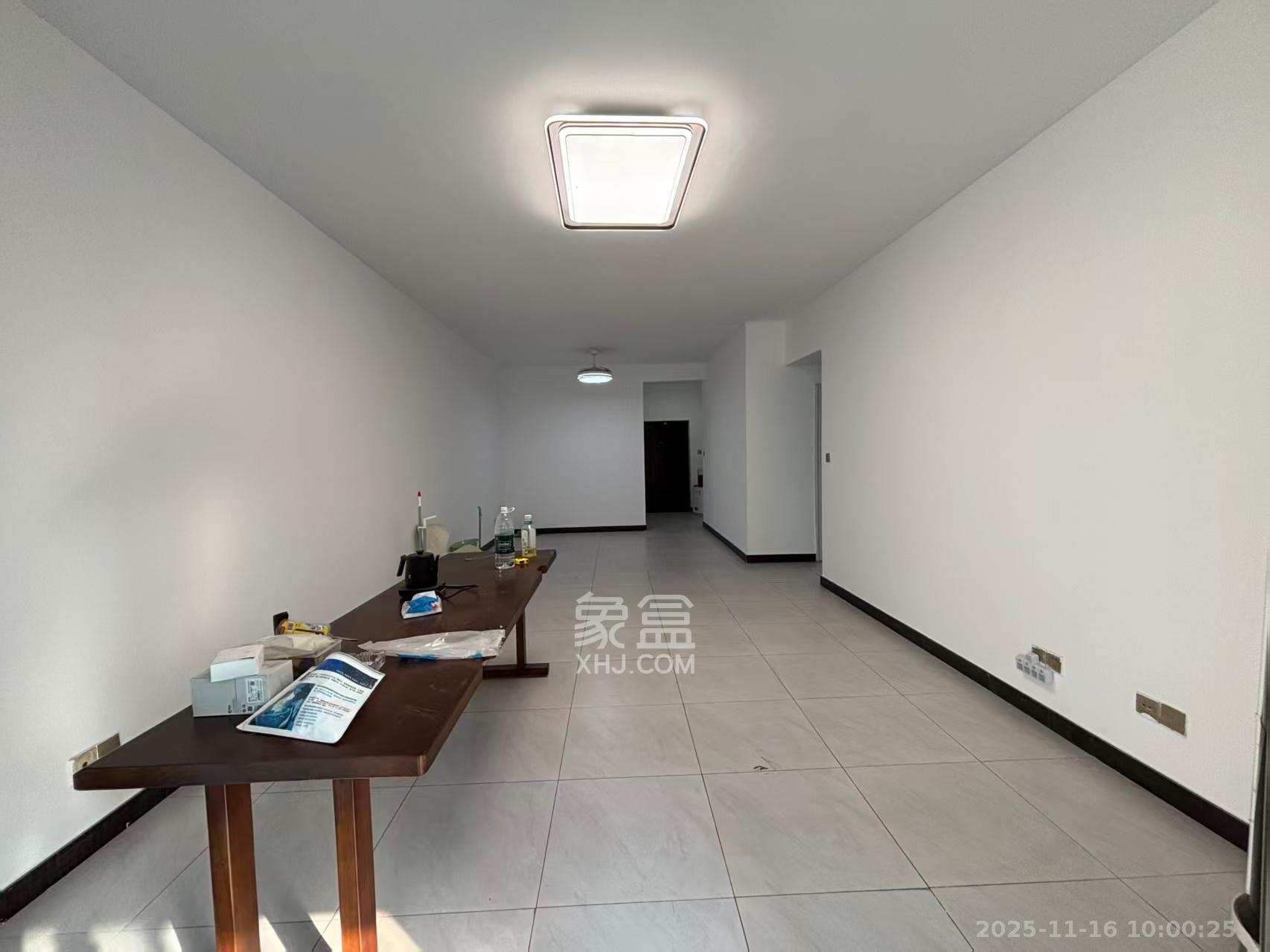 BOBO天下城（CTA财富中心）  3室2厅1卫    2600.0元/月室内图