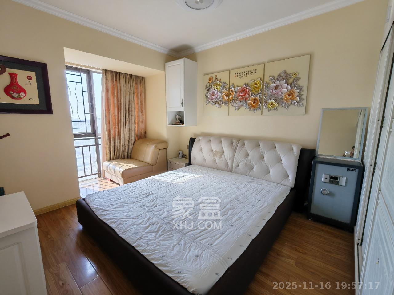 旭辉华庭  3室2厅1卫    2400.0元/月室内图