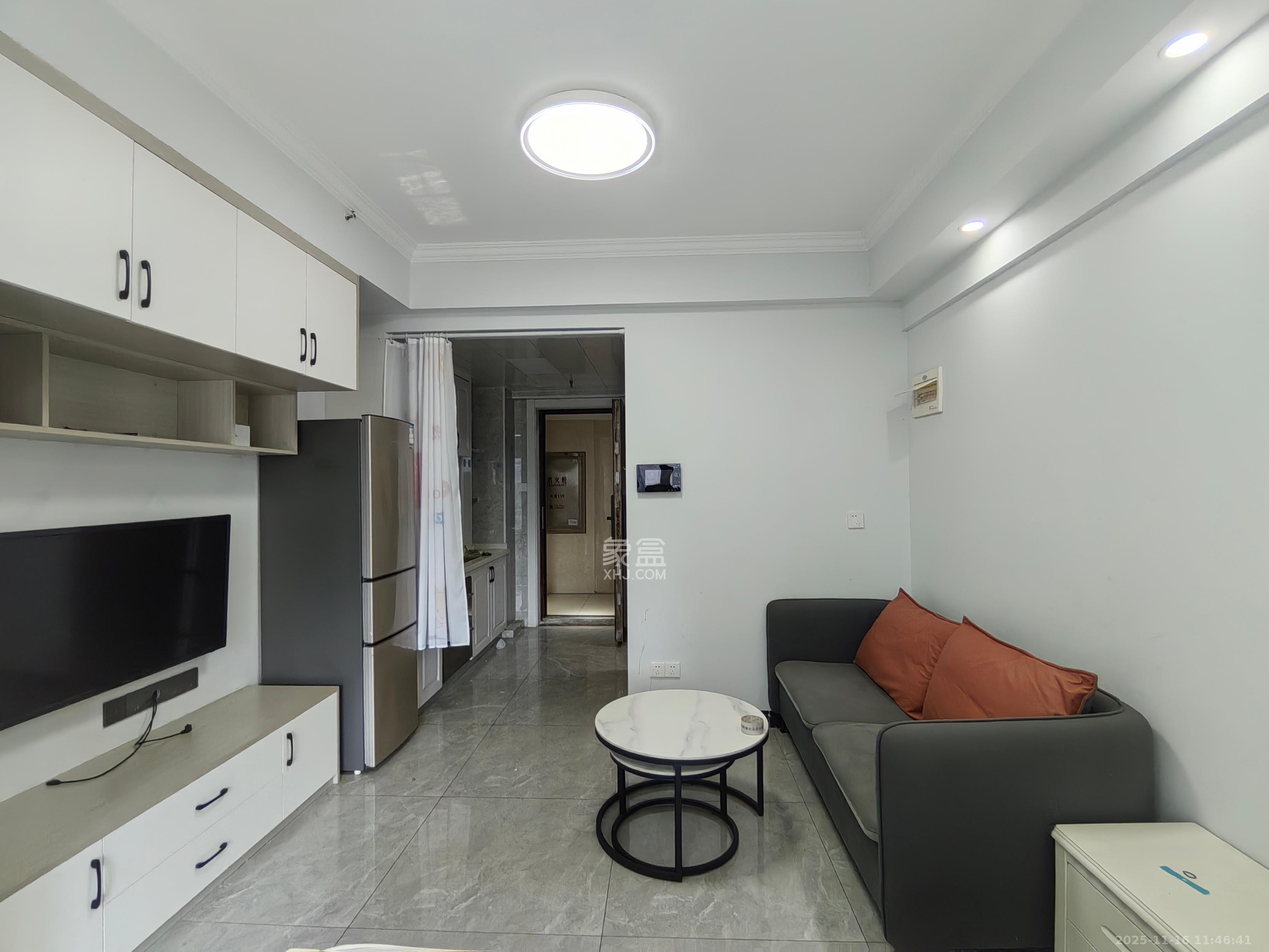 佳兆业云顶梅溪湖(佳兆业梅溪荟) 1室1厅1卫 1500.0元/月 佳兆业云顶梅溪湖(佳兆业梅溪荟) 1室1厅1卫 1500.0元/月室内图