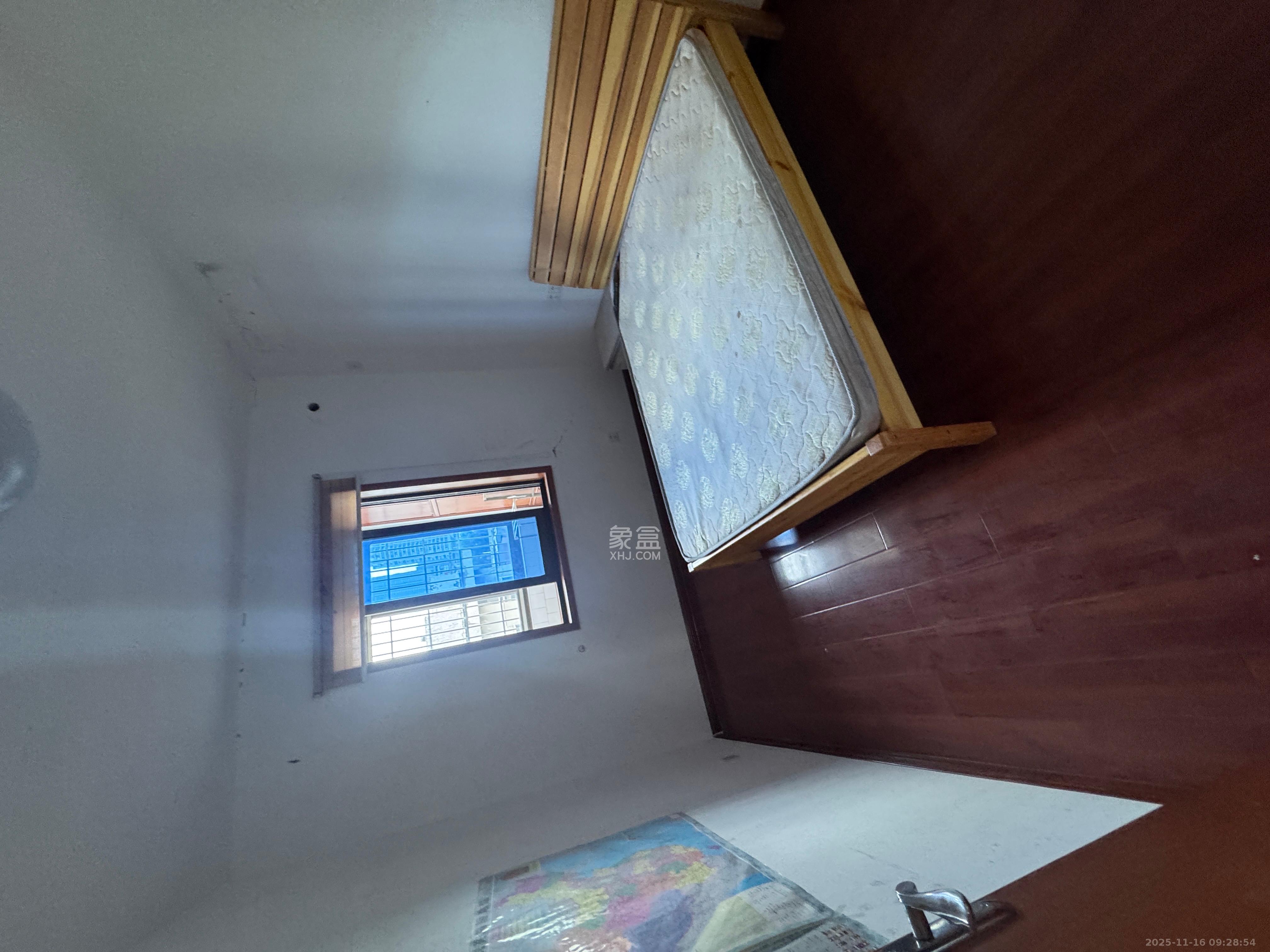 乔庄社区  3室1厅1卫    1300.0元/月室内图