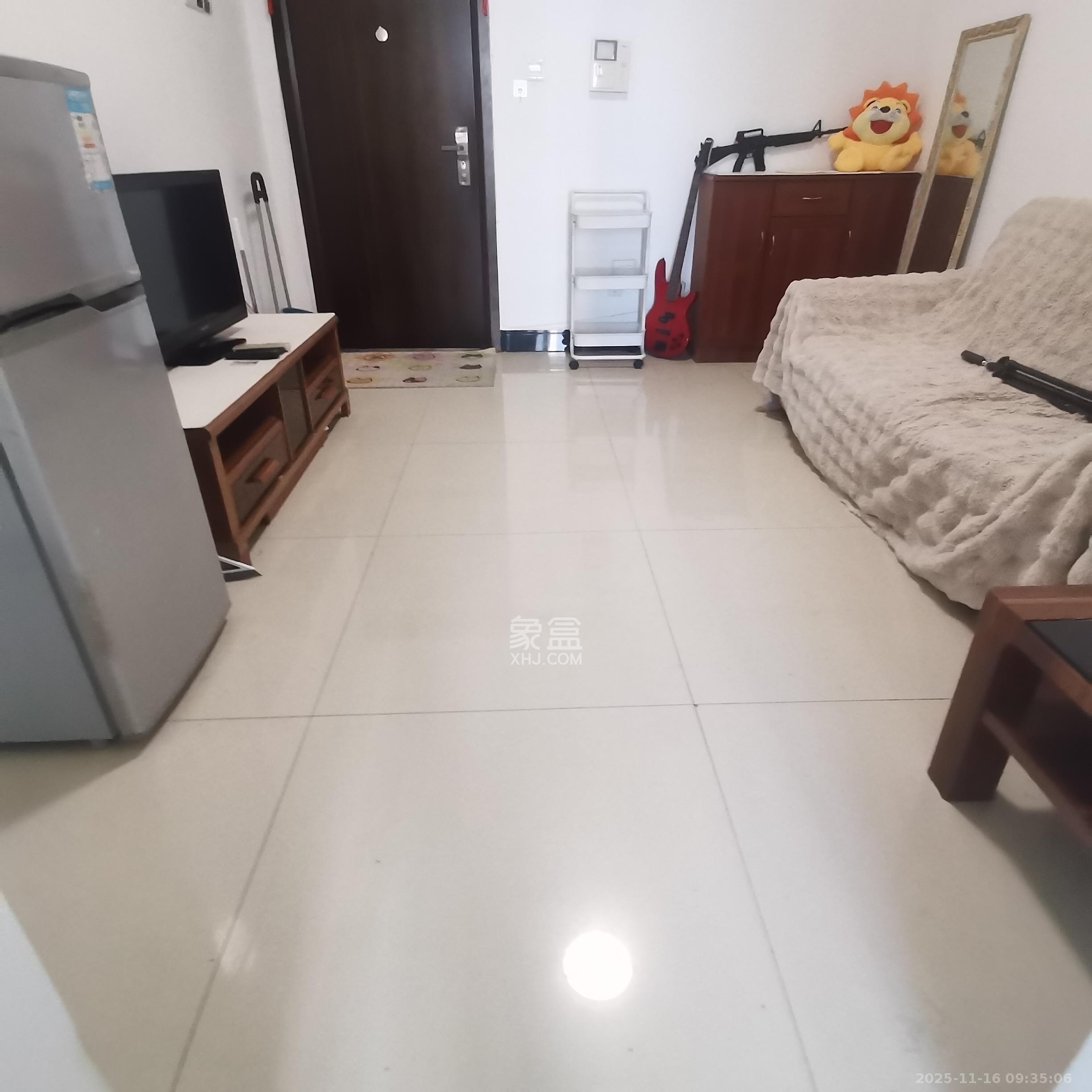 万树丹堤  2室1厅1卫    1700.0元/月室内图