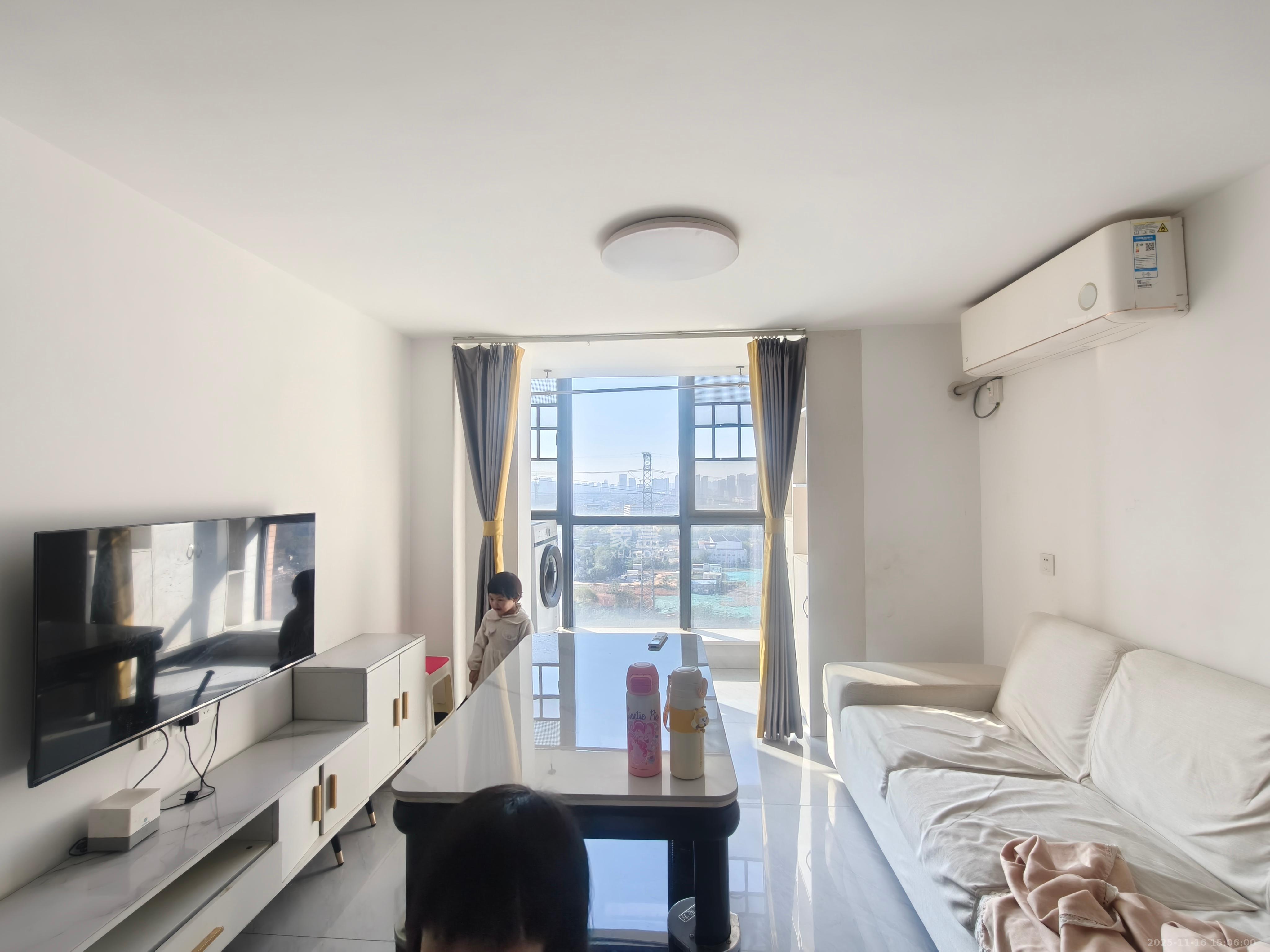 海伦春天 1室1厅1卫 1450.0元/月 海伦春天 1室1厅1卫 1450.0元/月室内图