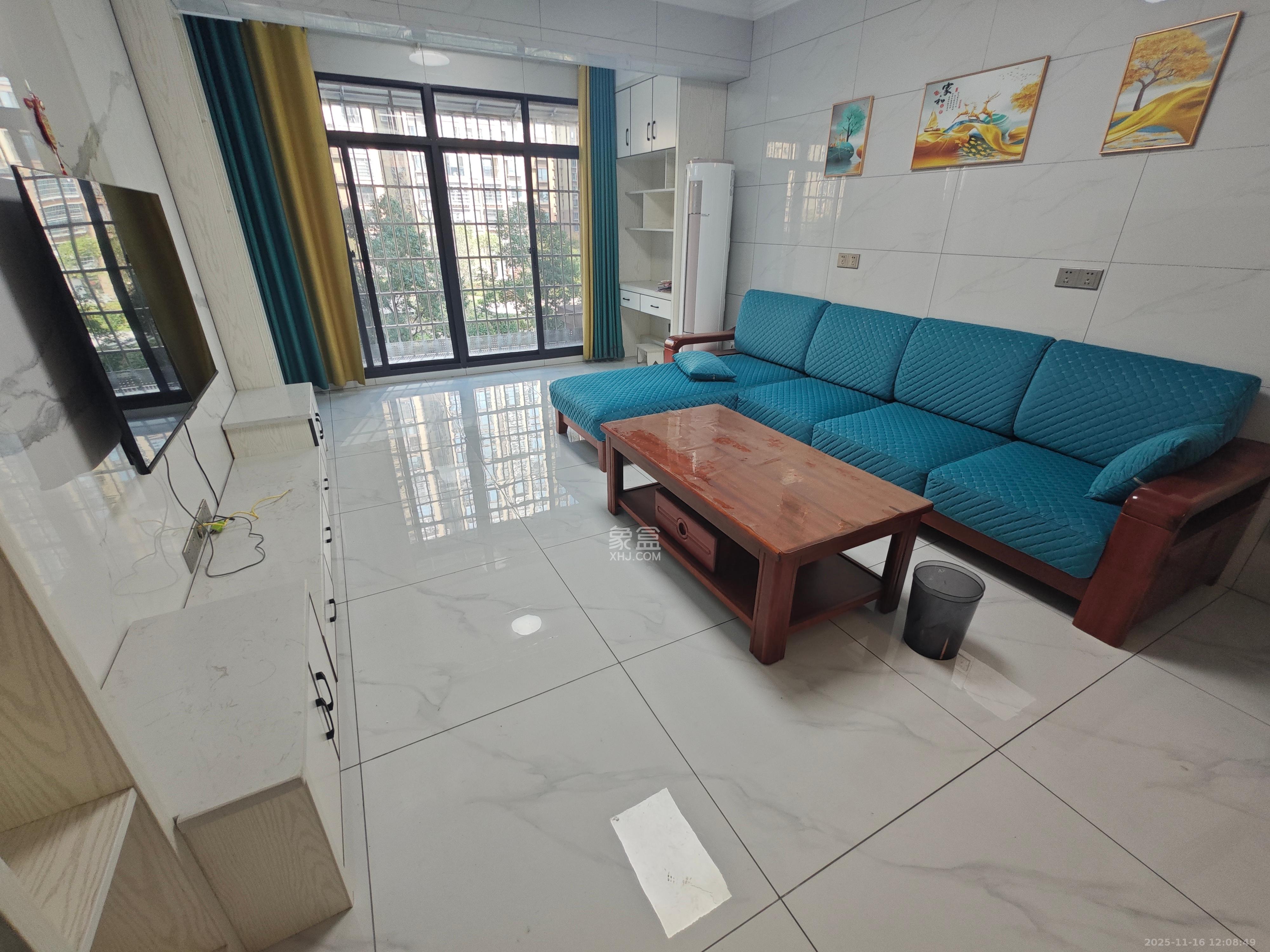 和润园三期  3室2厅2卫    2500.0元/月室内图