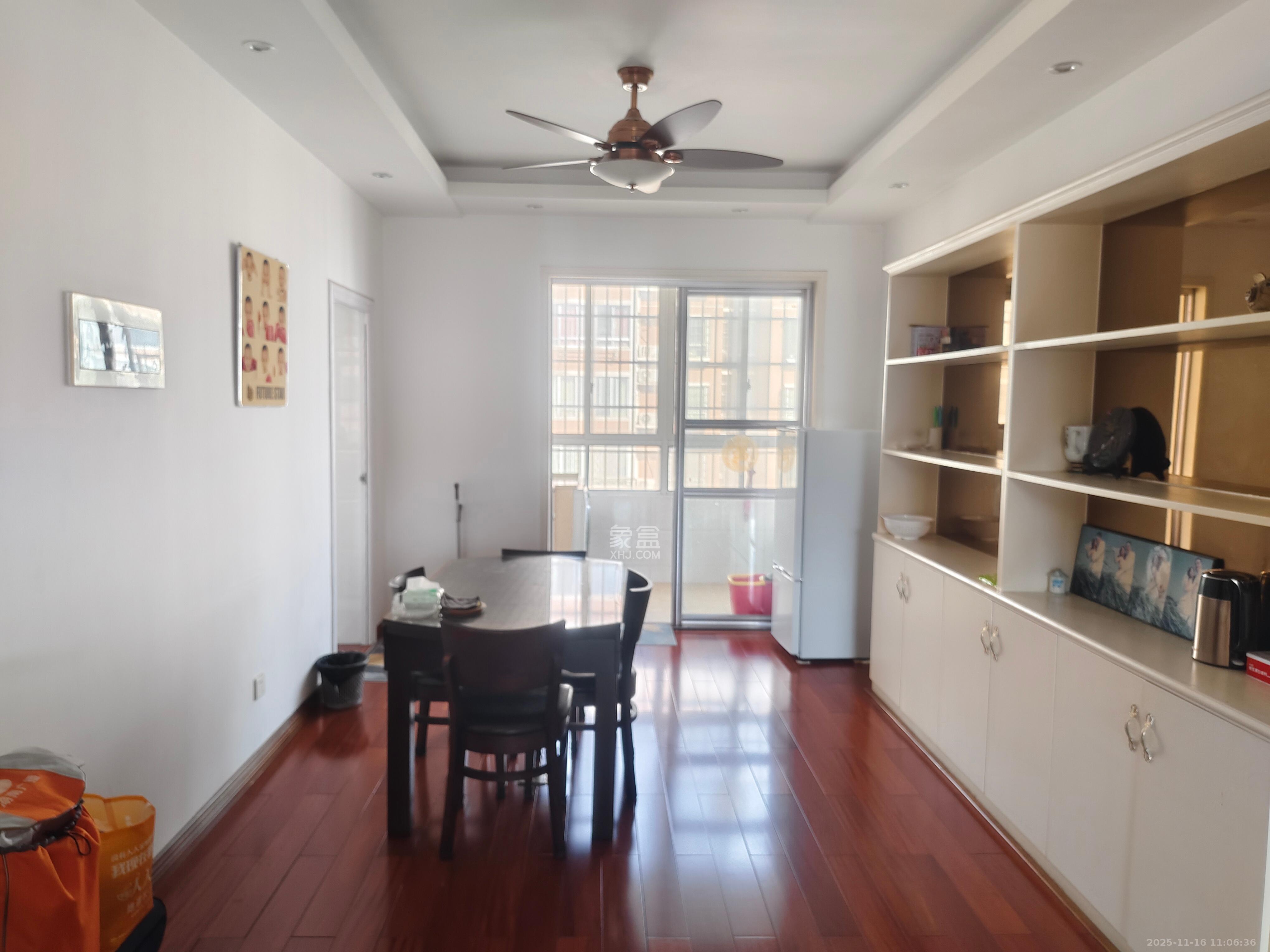 湘林家园（湘林小区电梯房）  4室2厅2卫    3000.0元/月室内图