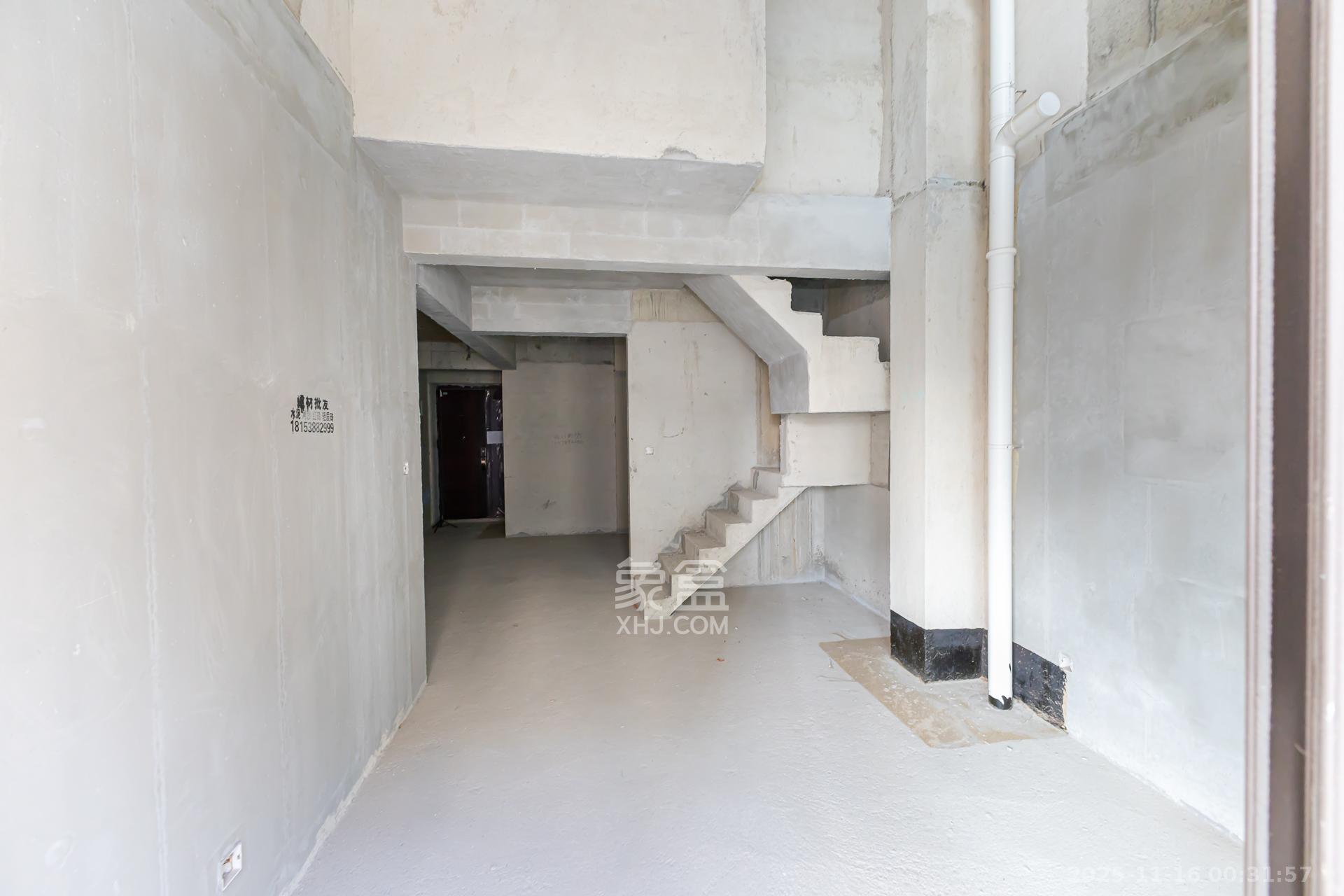 润和湘江天地C区  3室2厅2卫    108.0万卧室