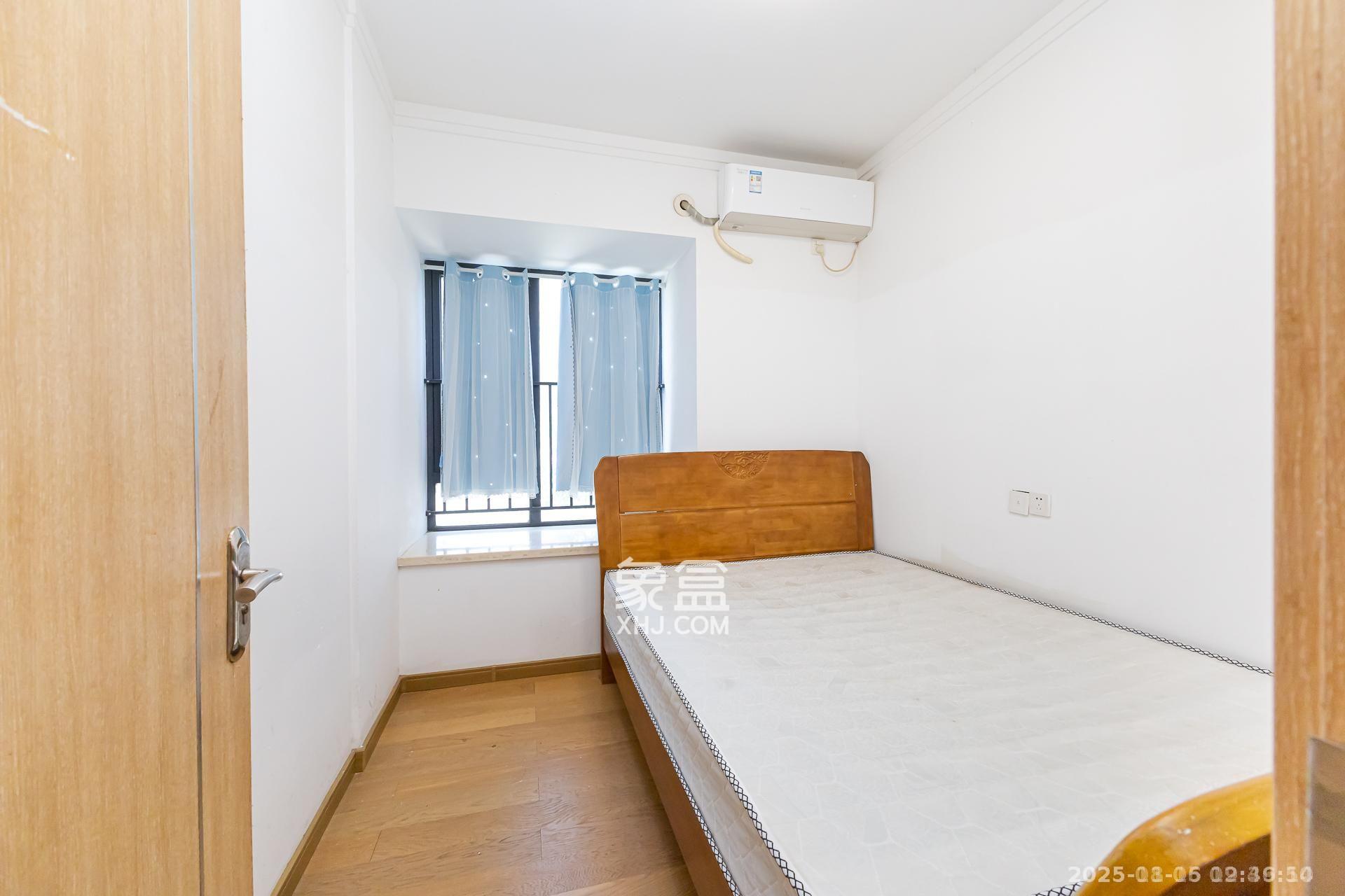 万润滨江天著 4室2厅2卫 2450.0元/月 万润滨江天著 4室2厅2卫 2450.0元/月室内图