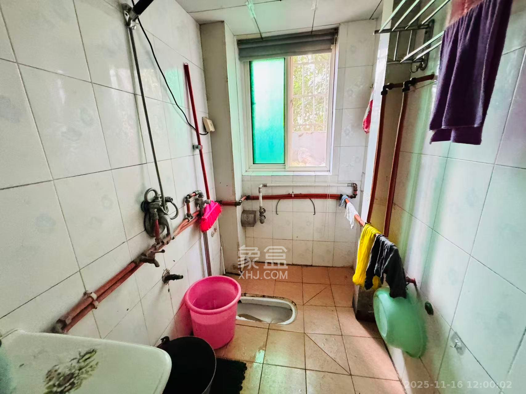 枣子园小区  3室2厅1卫    2800.0元/月室内图