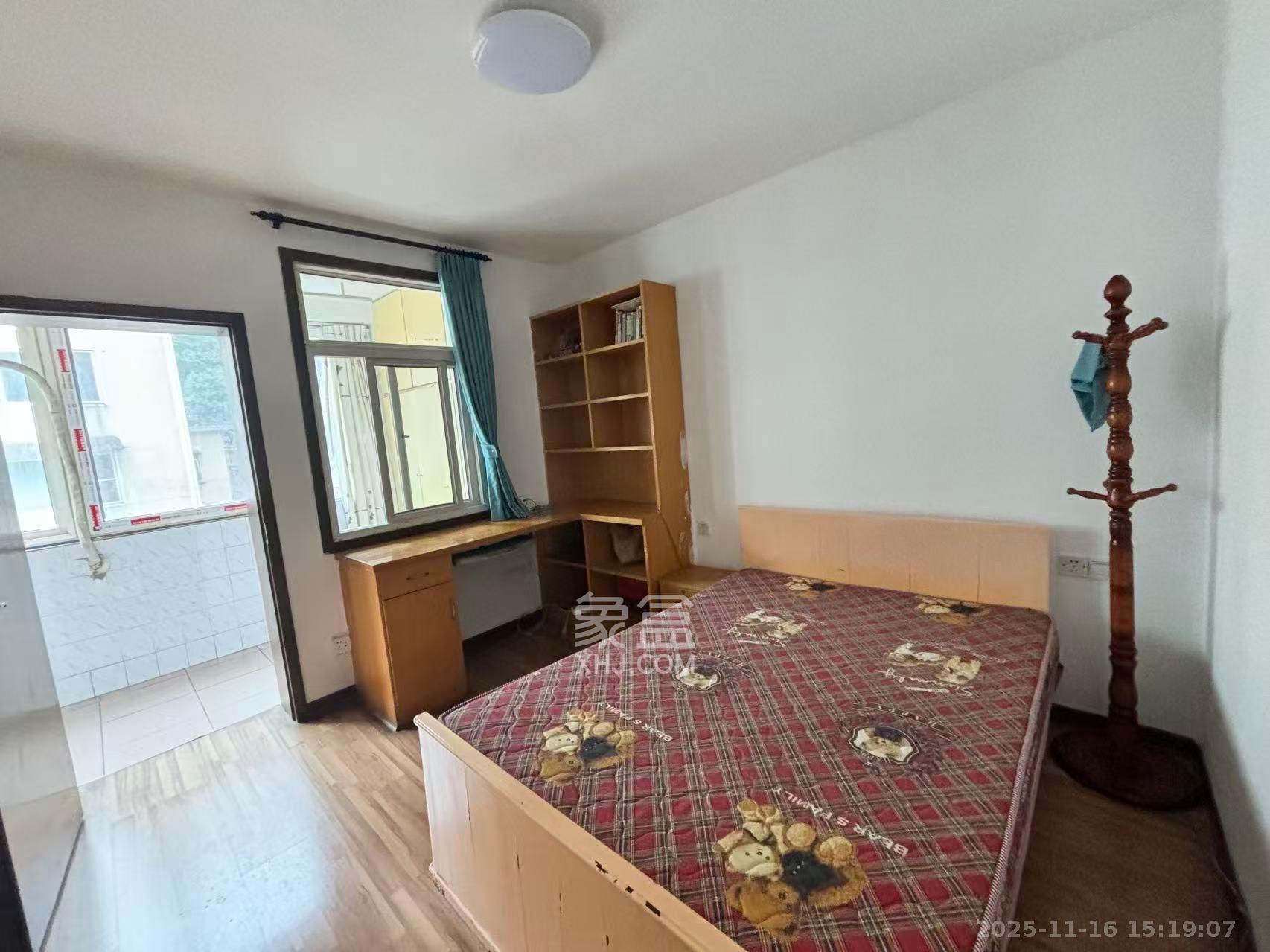 稀土研究院所宿舍  2室2厅1卫    1400.0元/月室内图