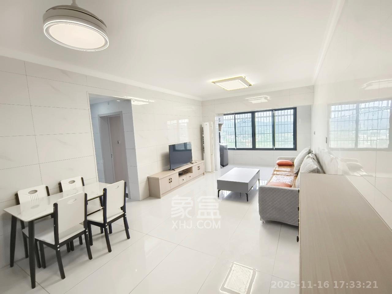 坪山家园  2室1厅1卫    1850.0元/月室内图