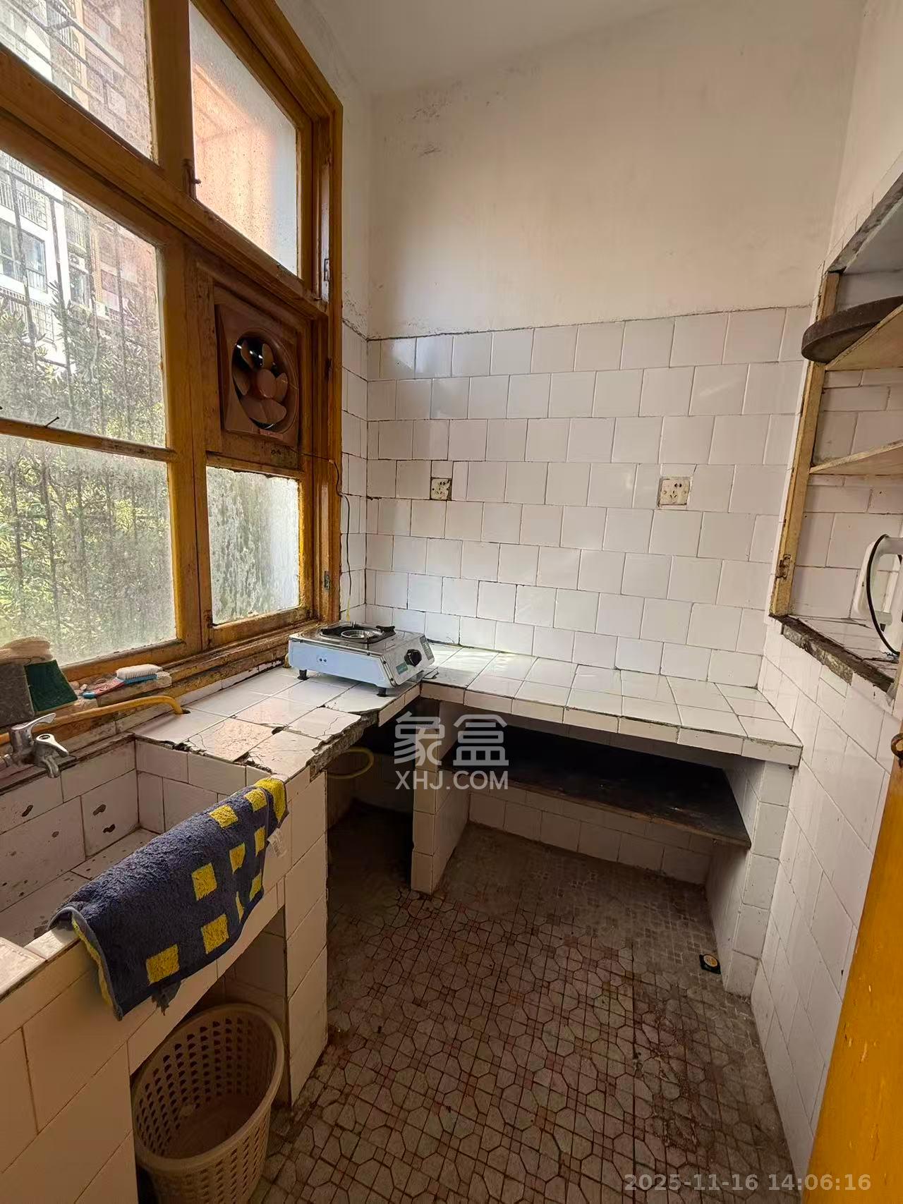 长沙理工大学黄土岭教职工住宅区 2室1厅1卫 1500.0元/月 长沙理工大学黄土岭教职工住宅区 2室1厅1卫 1500.0元/月室内图