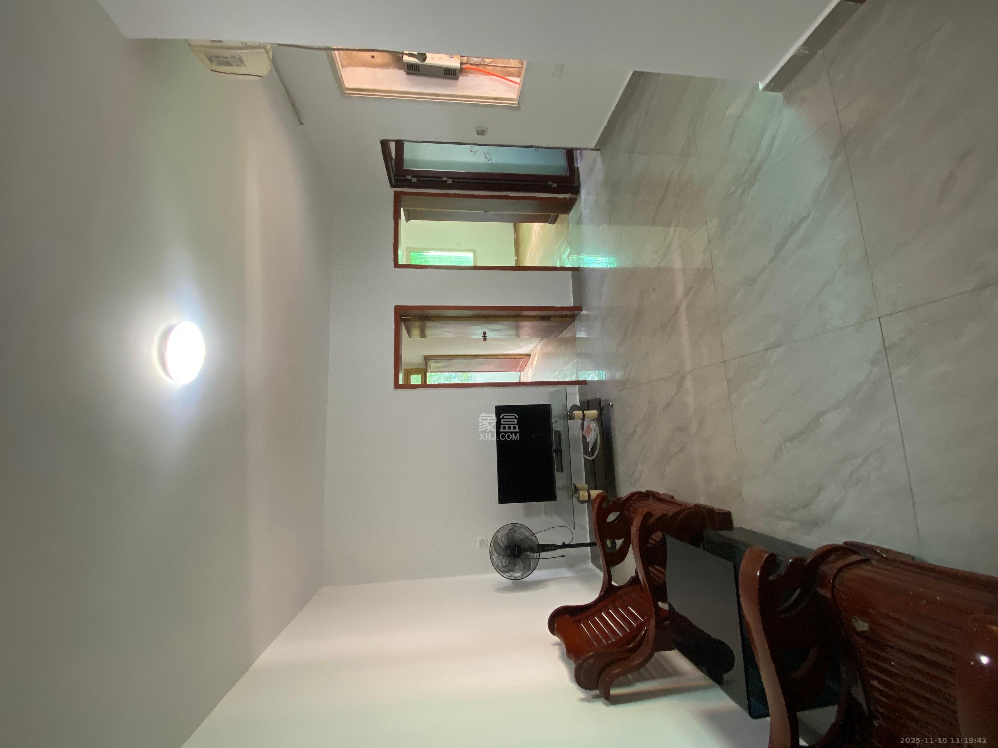 桔园小区1-8片  2室1厅1卫    32.8万