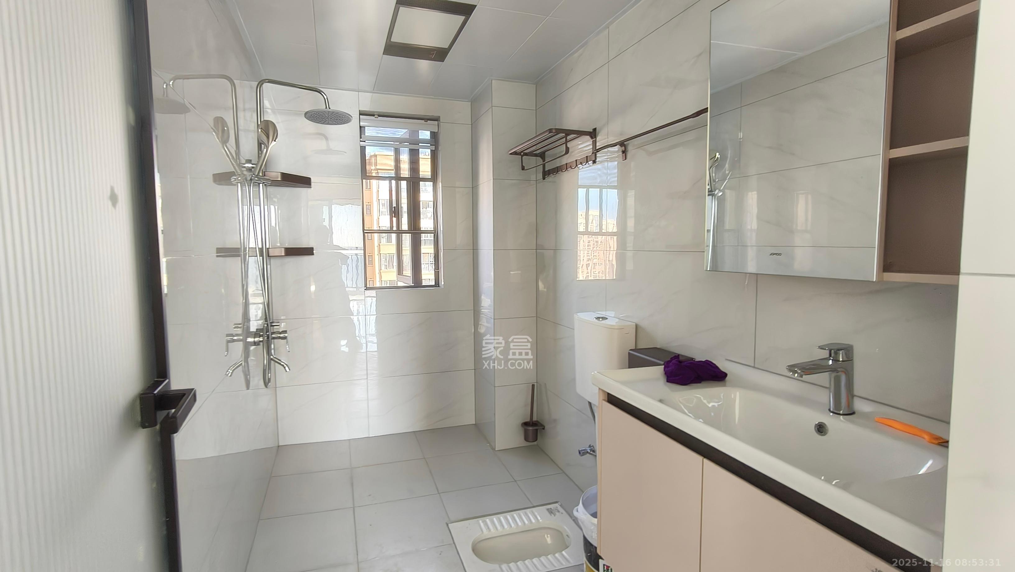 中建嘉和城  1室0厅0卫    2400.0元/月室内图