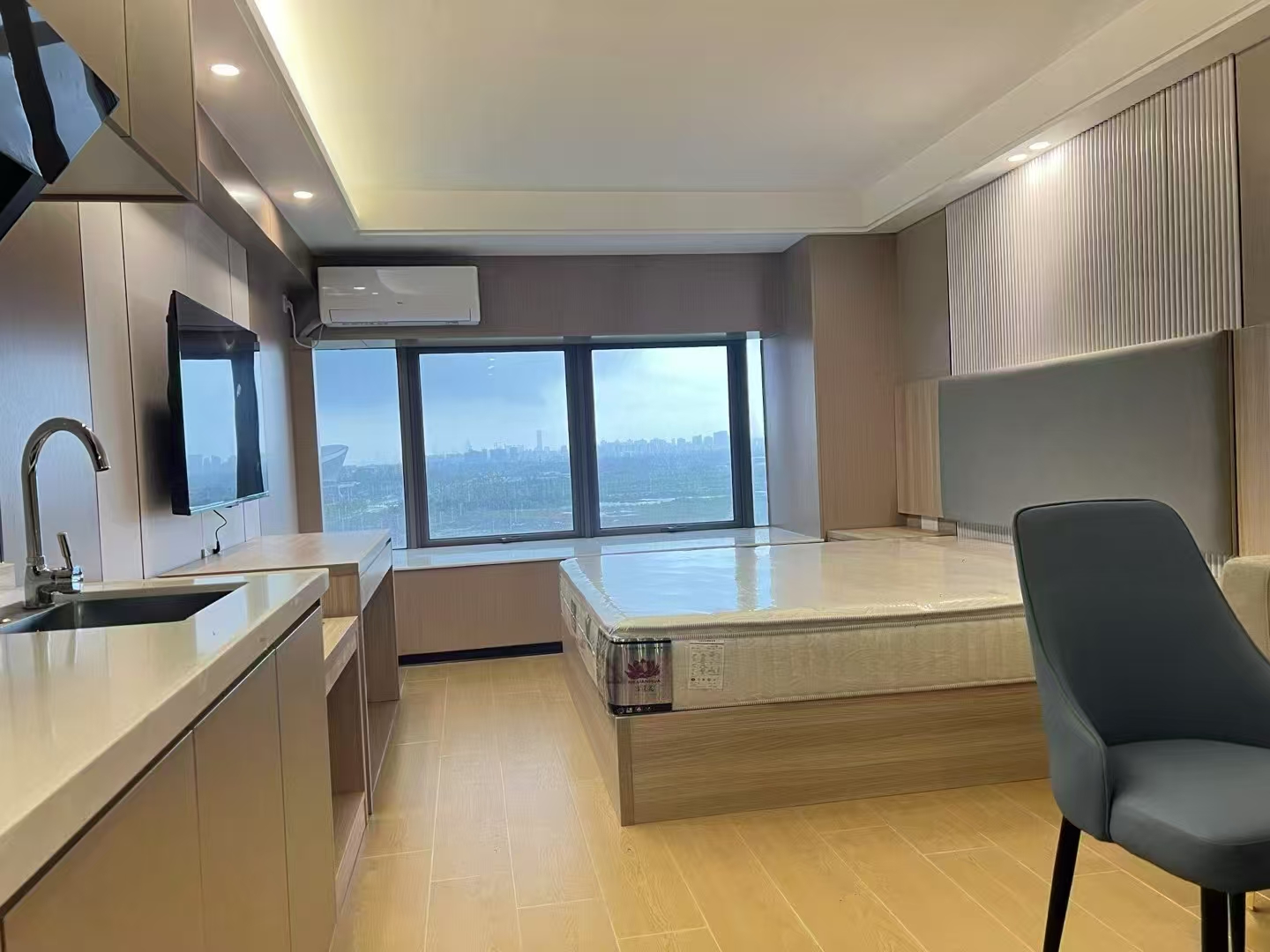 华侨城曦海岸1期 1室1厅1卫 1500.0元/月 华侨城曦海岸1期 1室1厅1卫 1500.0元/月室内图