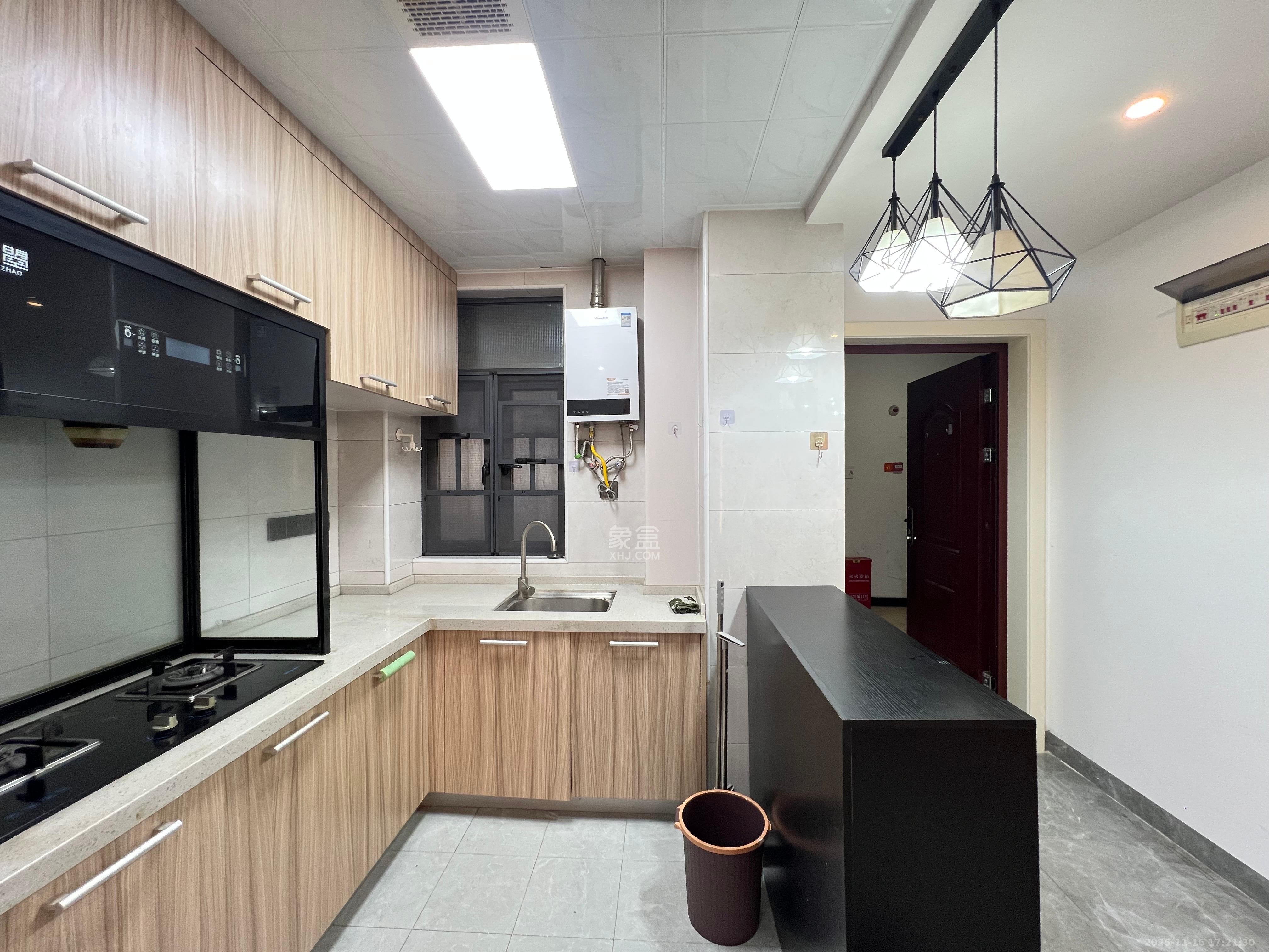 嘉雨兴园 2室1厅1卫 2700.0元/月 嘉雨兴园 2室1厅1卫 2700.0元/月室内图