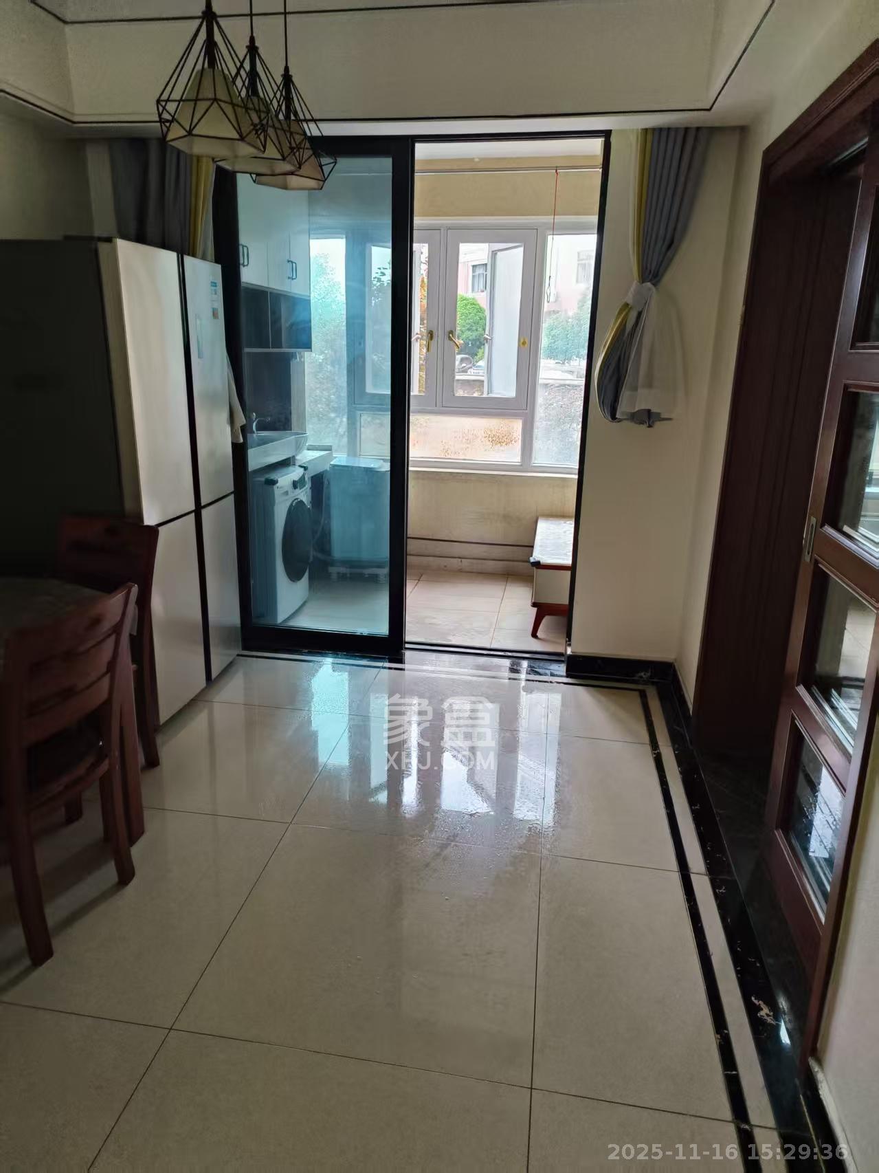 中海新城熙岸（中信新城五期）  3室2厅2卫    2200.0元/月室内图