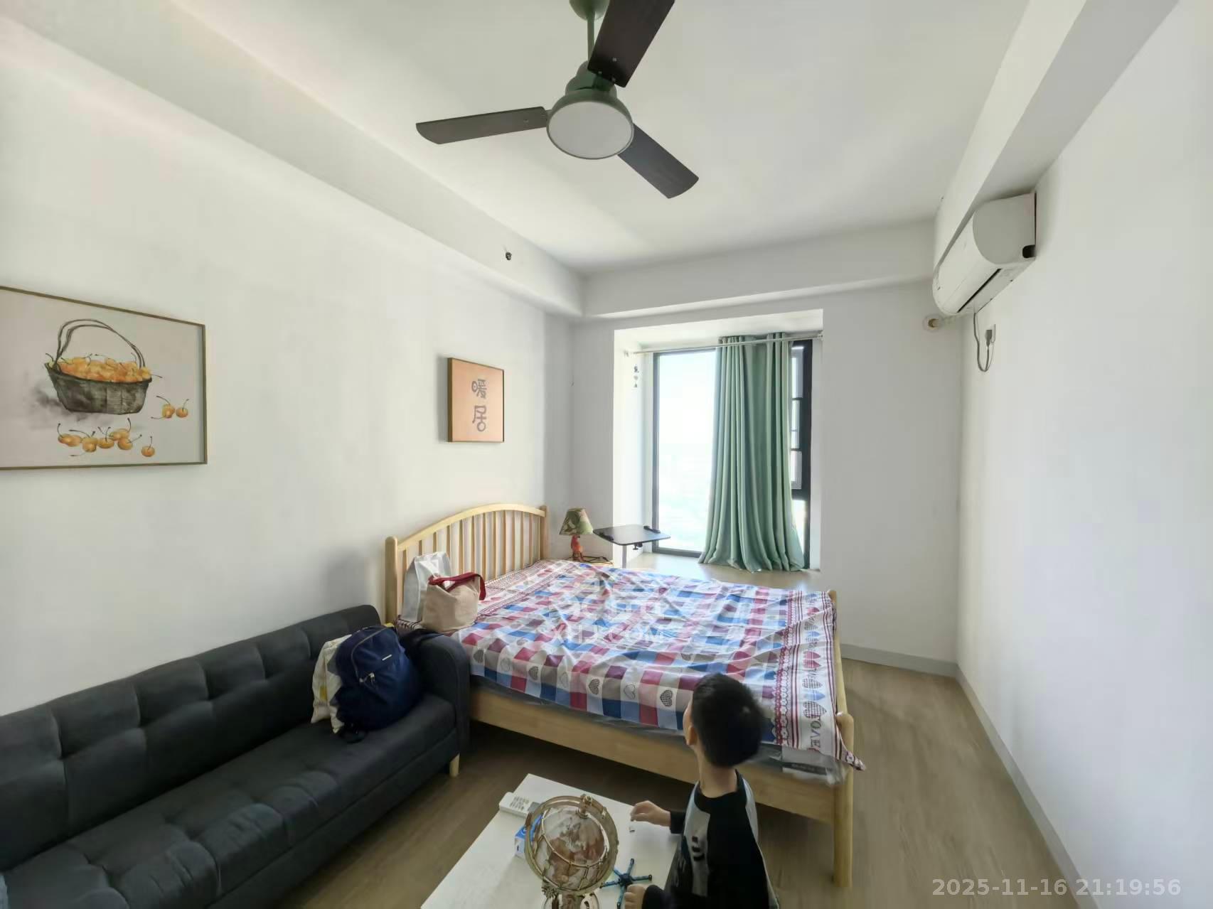 保利麓谷林语I区  1室1厅1卫    1500.0元/月