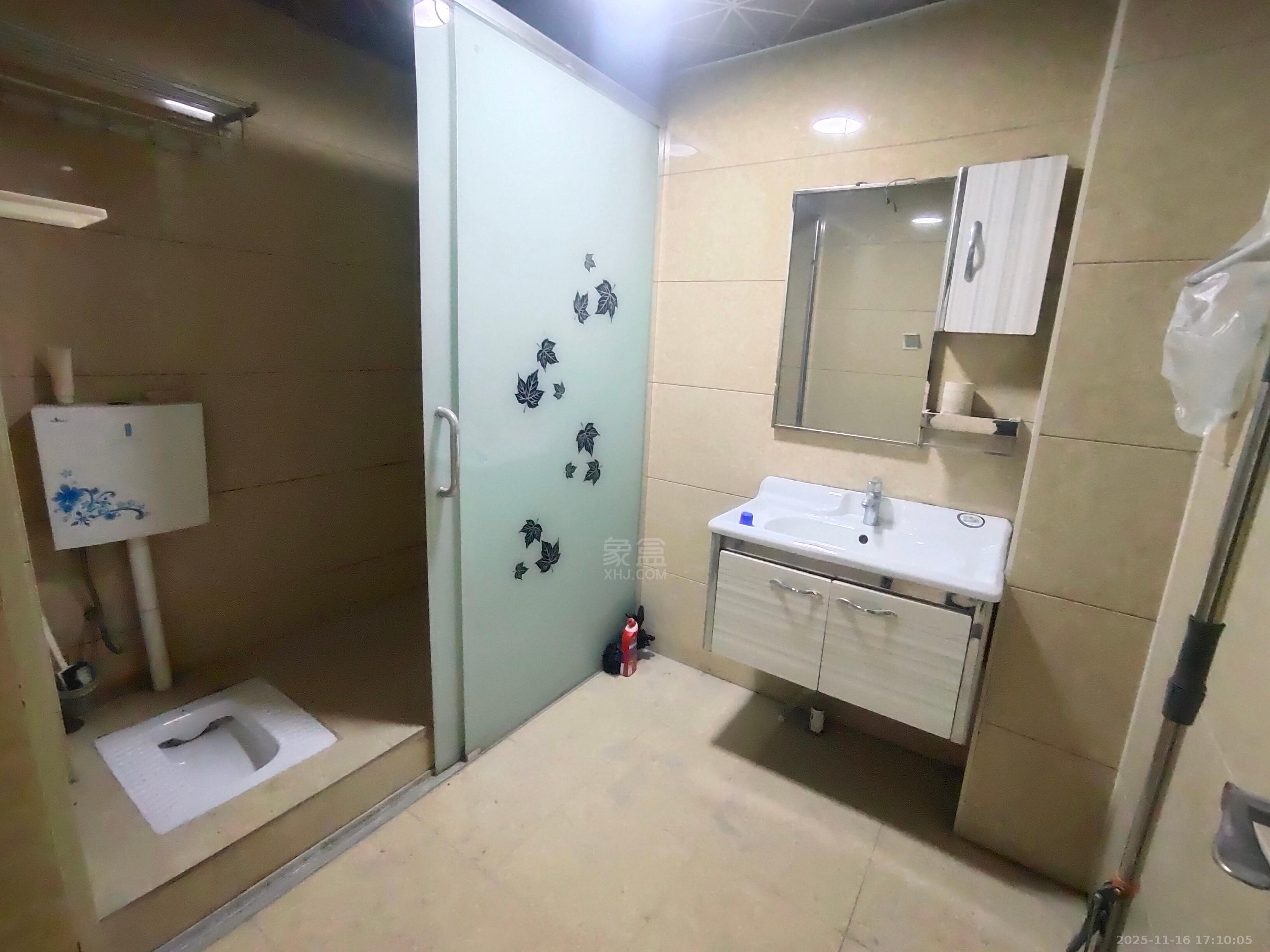 文化园三期  2室2厅1卫    1200.0元/月室内图