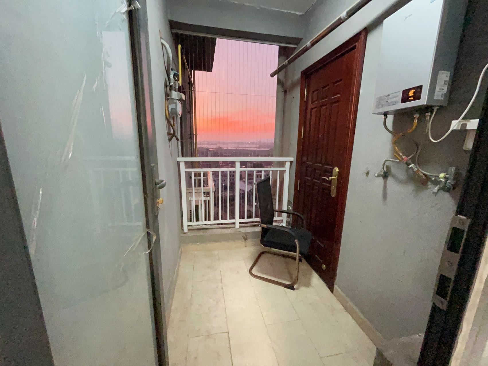 恒大海口文化旅游城 3室2厅2卫 2400.0元/月 恒大海口文化旅游城 3室2厅2卫 2400.0元/月室内图