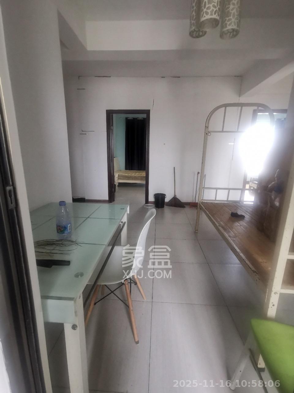 明昇壹城（明昇时代广场）一期  4室2厅2卫    2800.0元/月