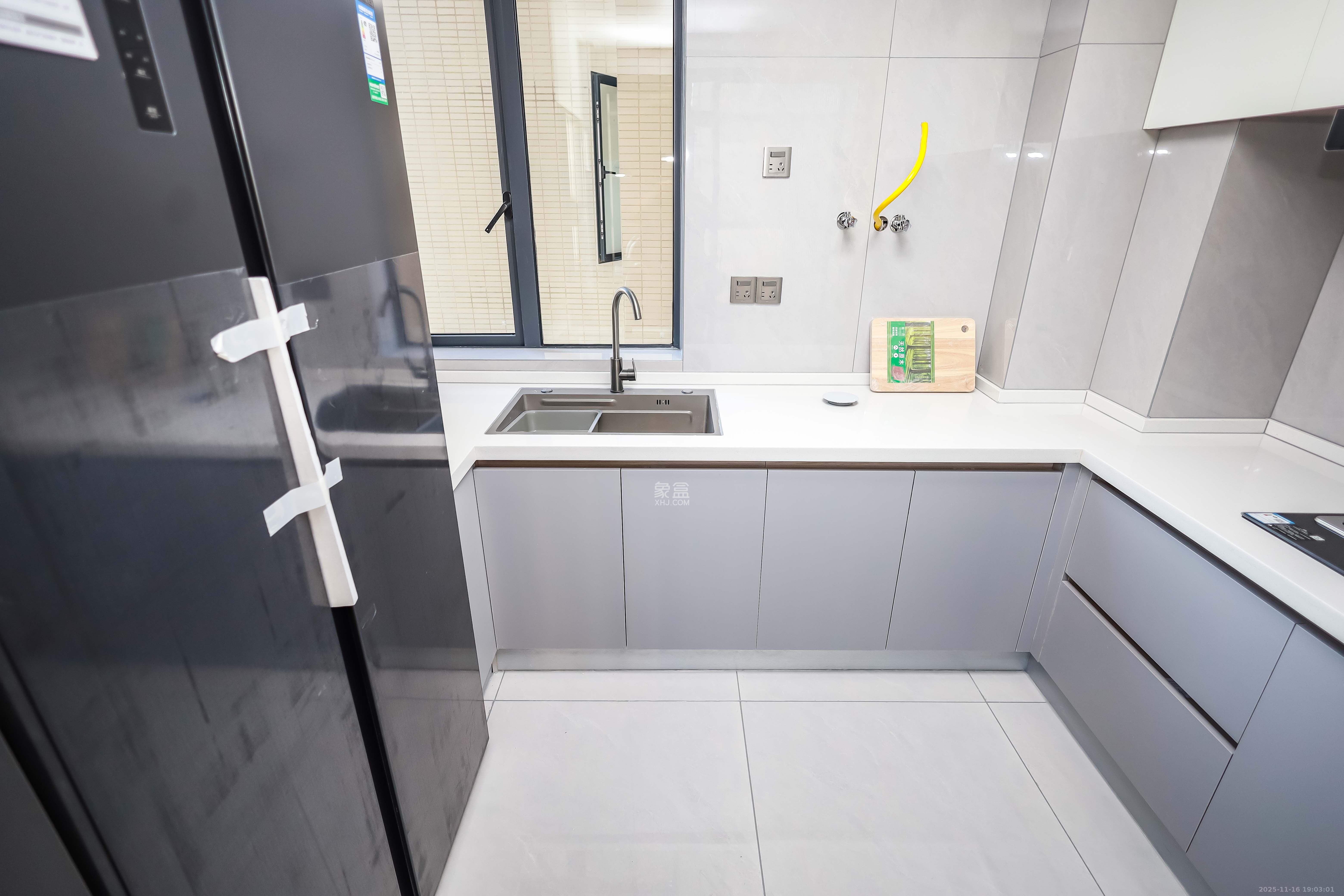 莱茵城 4室2厅2卫 116.0万 莱茵城 4室2厅2卫 116.0万厨房