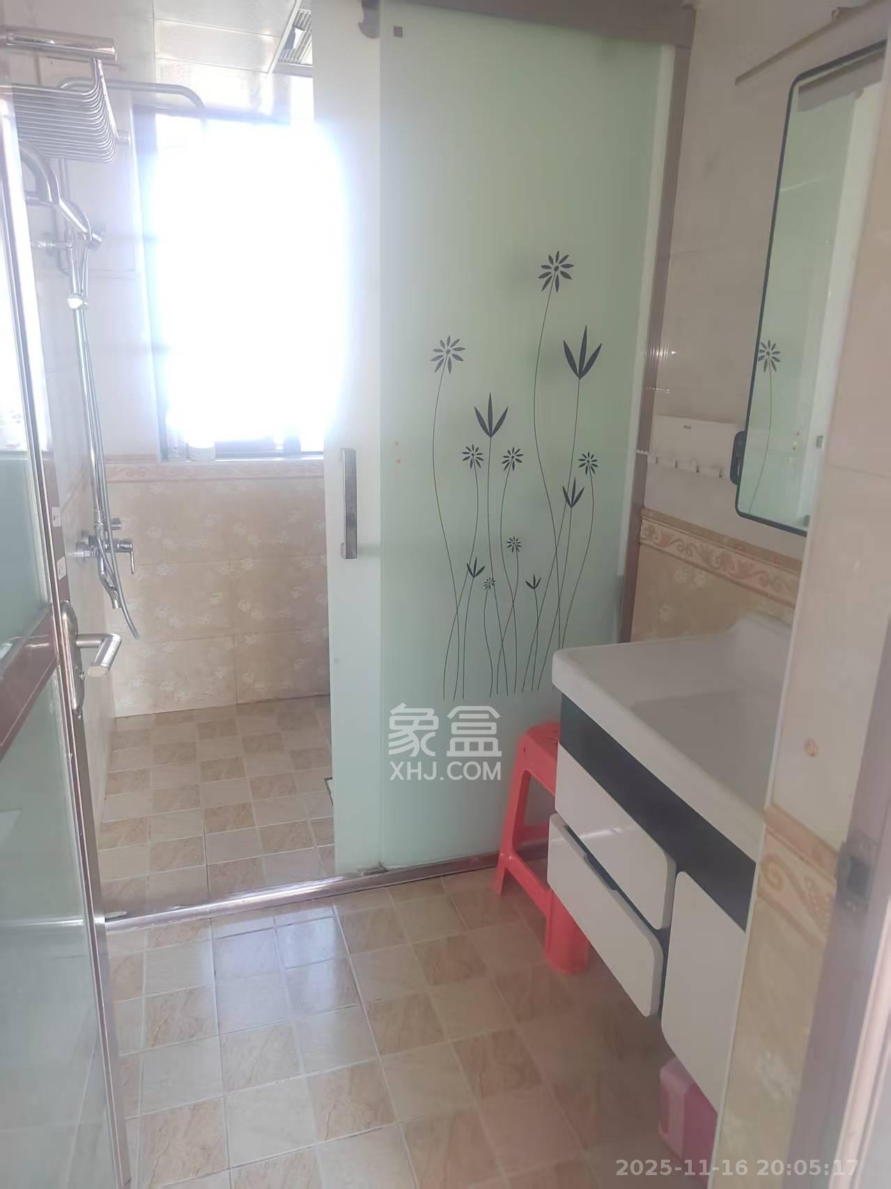 中冶中央公园  3室2厅2卫    3000.0元/月室内图