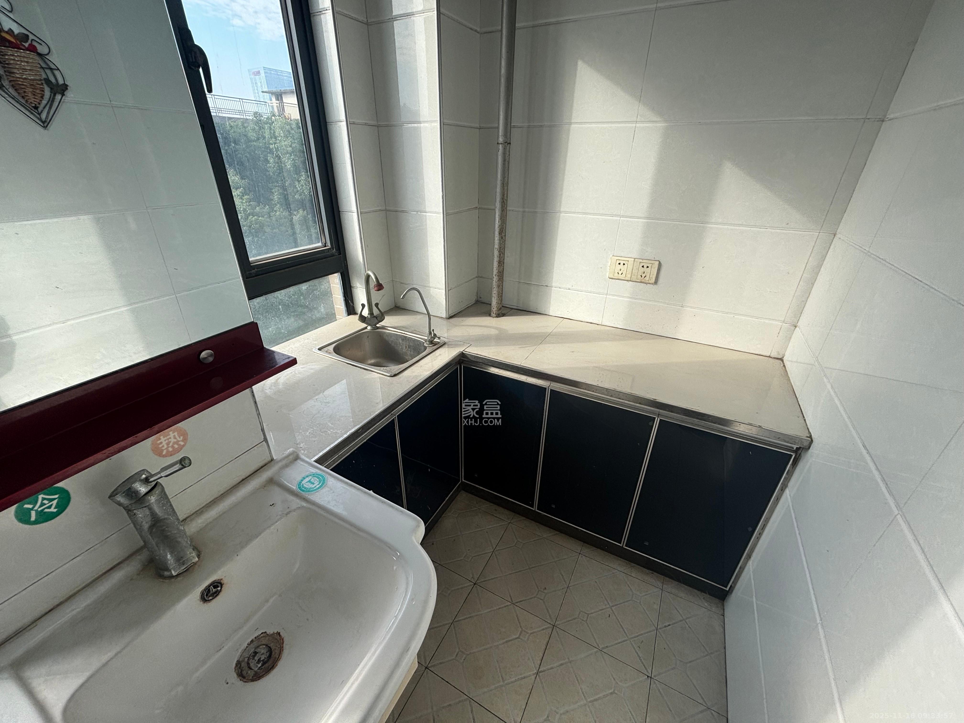 红公馆（前程丽景大厦）  1室1厅1卫    1400.0元/月室内图