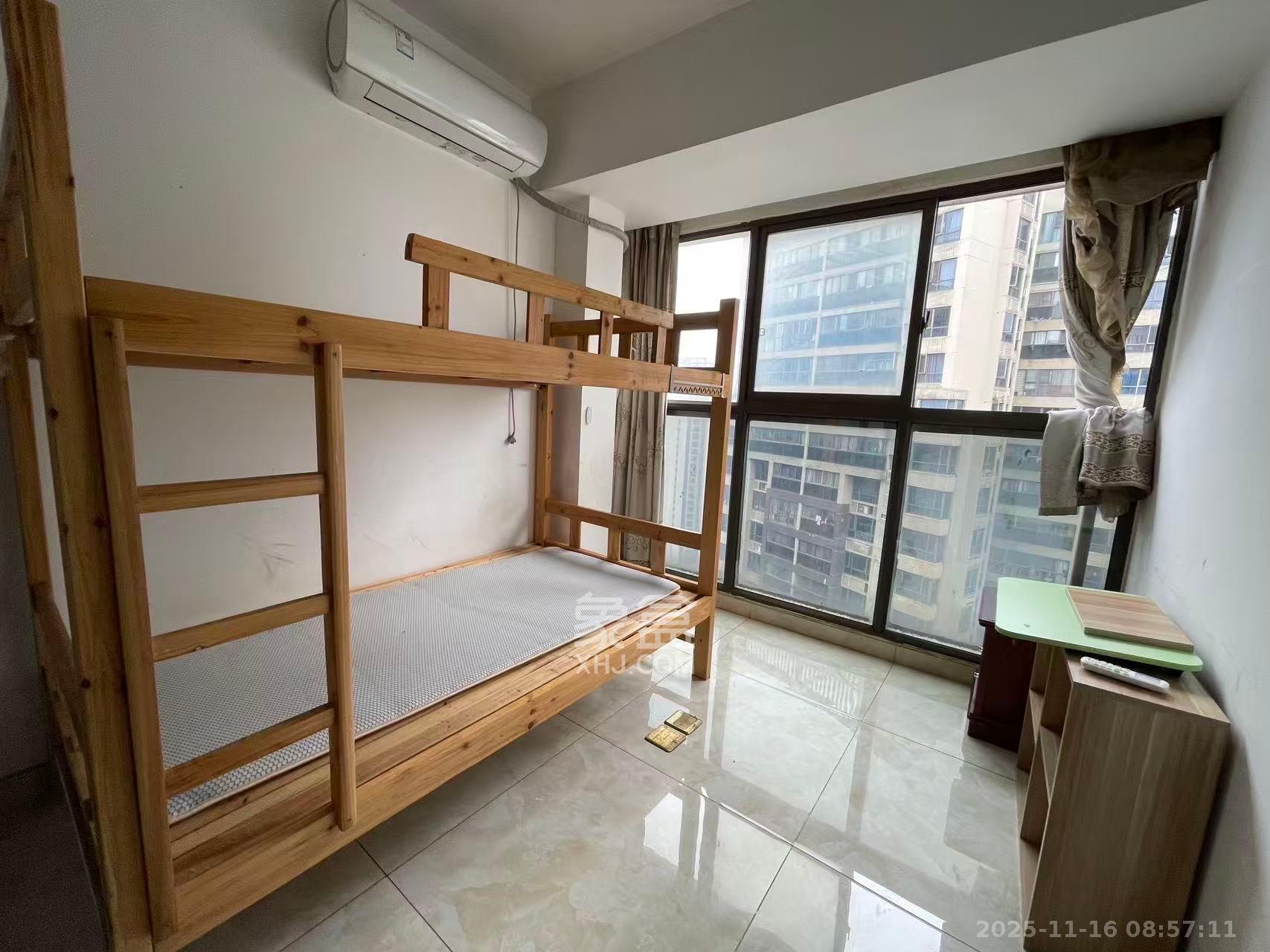 通用时代国际社区 4室2厅1卫 3200.0元/月 通用时代国际社区 4室2厅1卫 3200.0元/月室内图