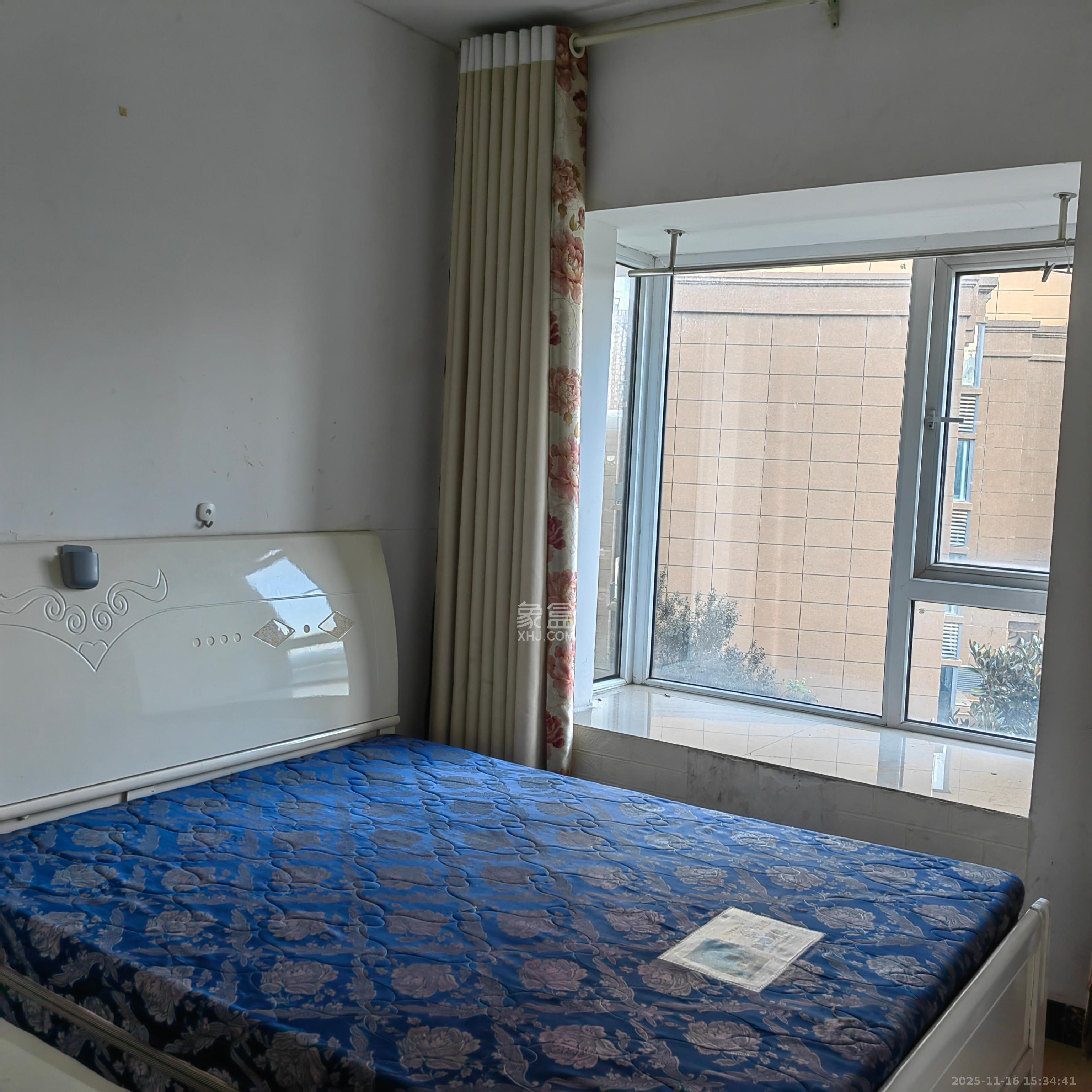 荣盛花语城  3室2厅1卫    1800.0元/月室内图