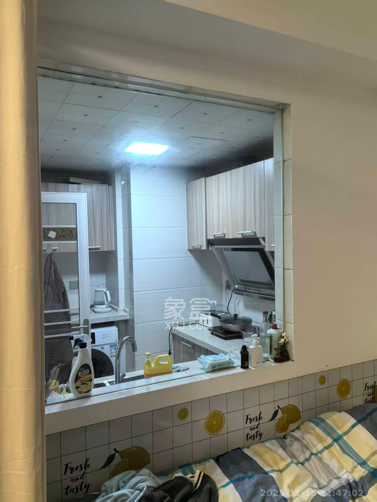 金茂梅溪湖  2室1厅1卫    1600.0元/月室内图