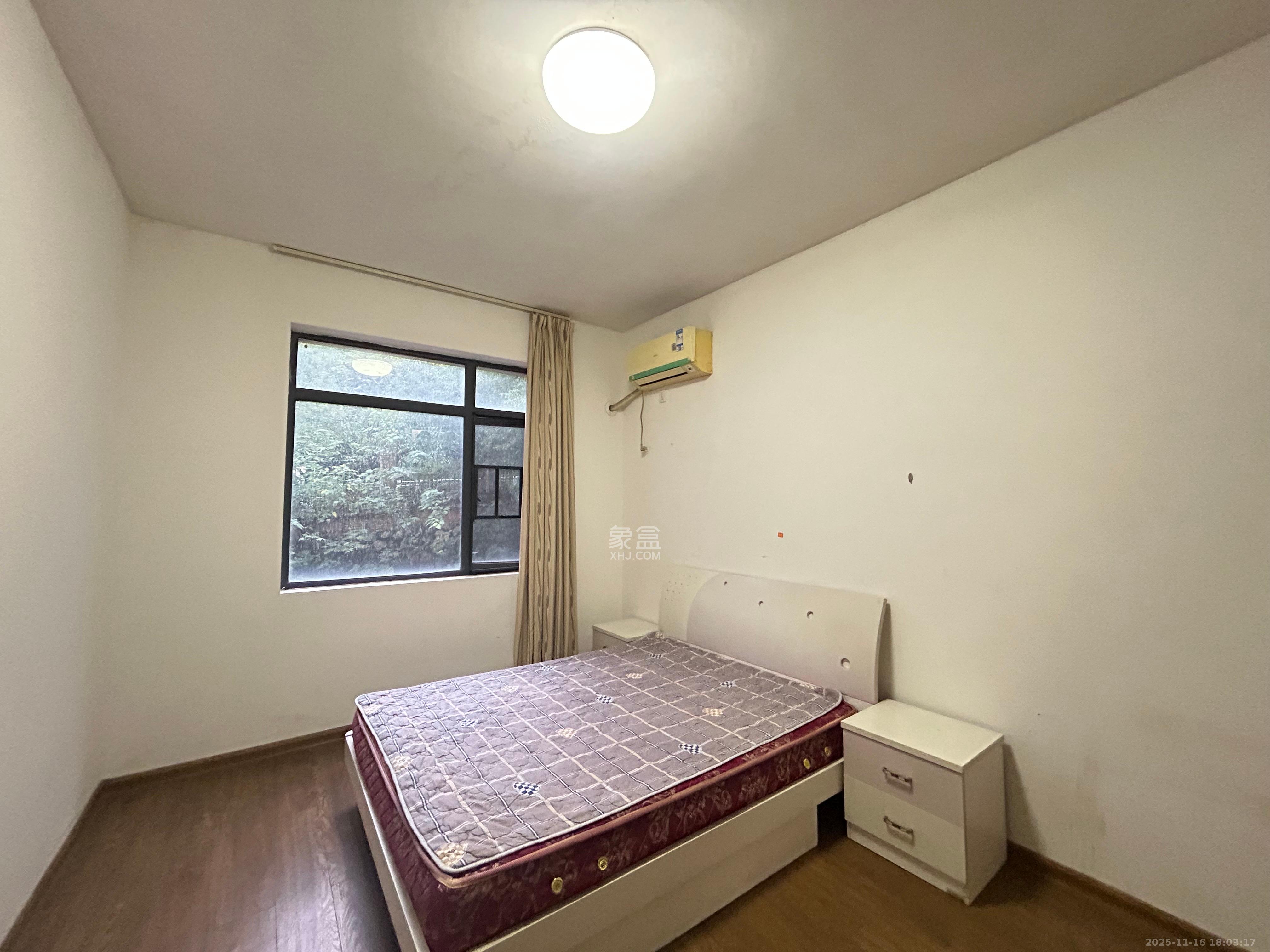 兴隆景苑  1室2厅2卫    2200.0元/月室内图