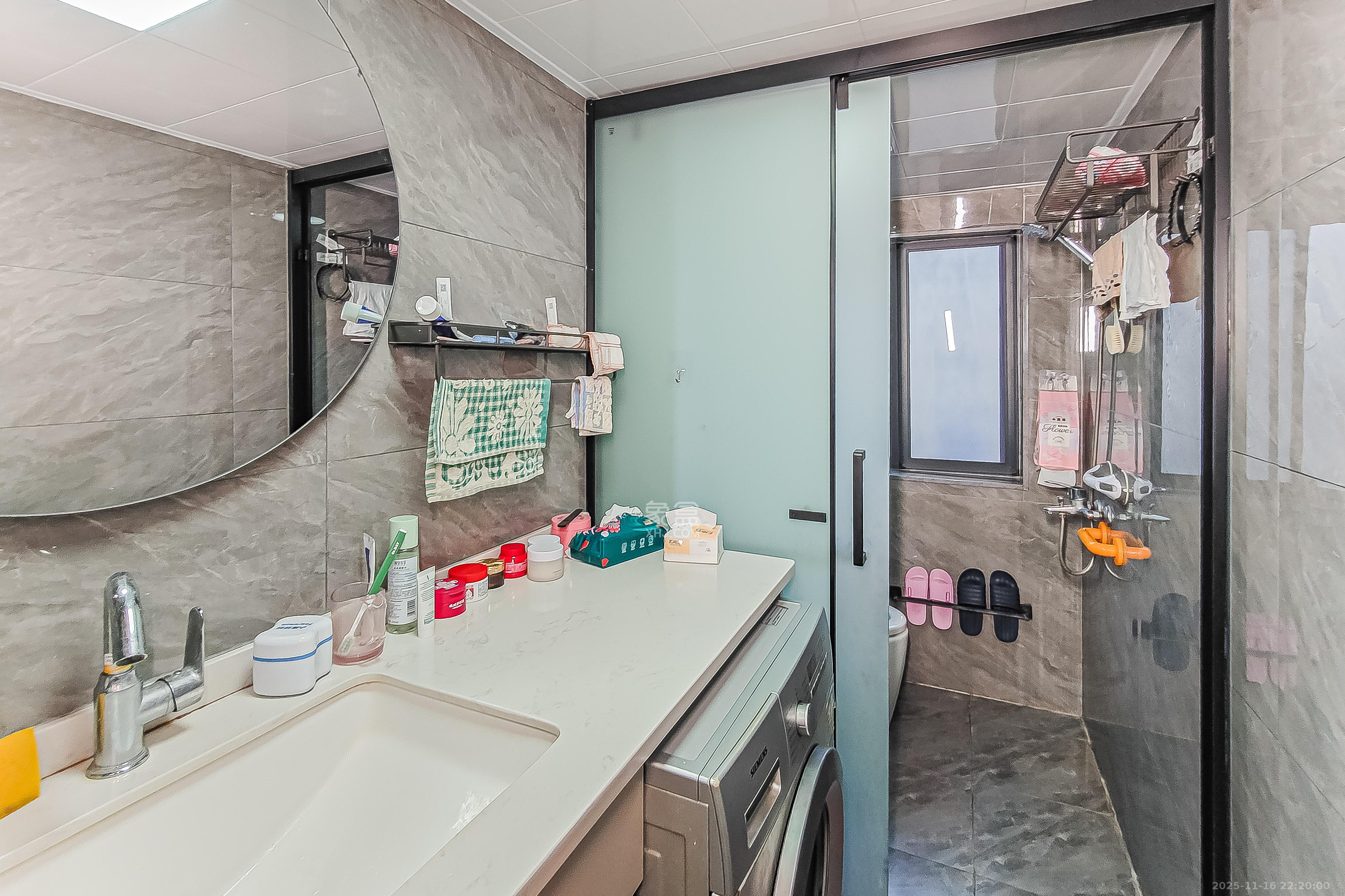 稻田园公寓  1室2厅1卫    98.0万卫生间