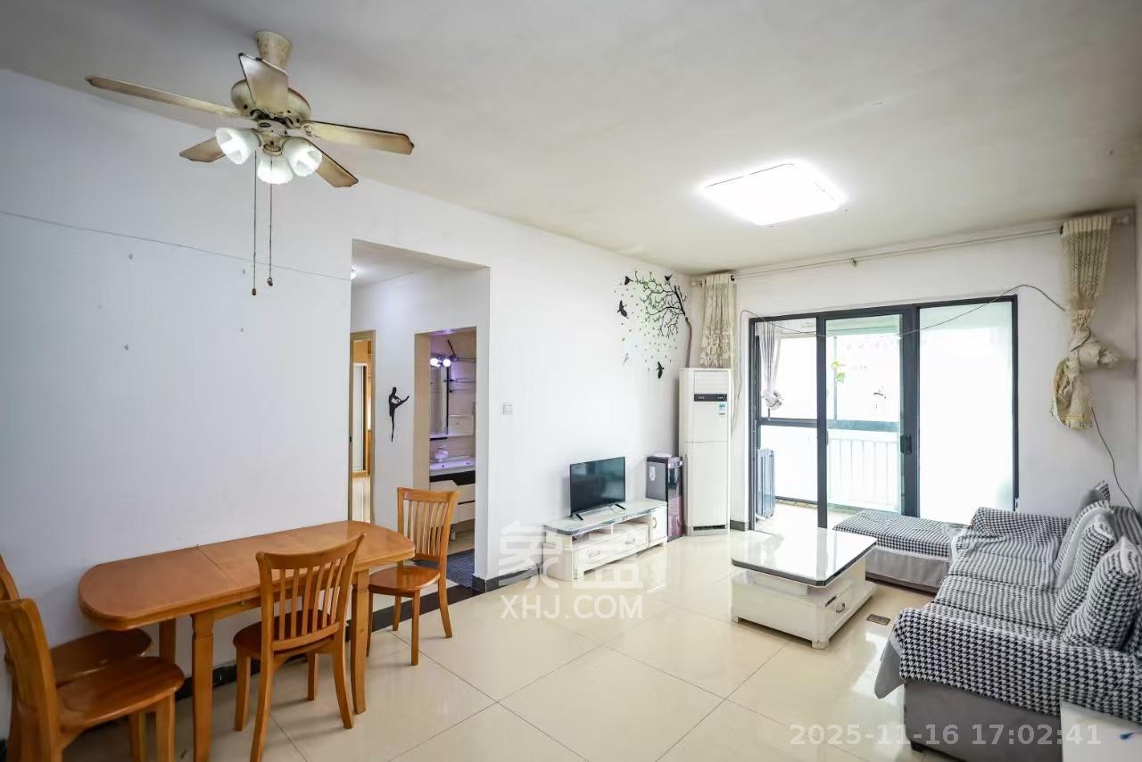 莱茵城  3室2厅2卫    2000.0元/月室内图