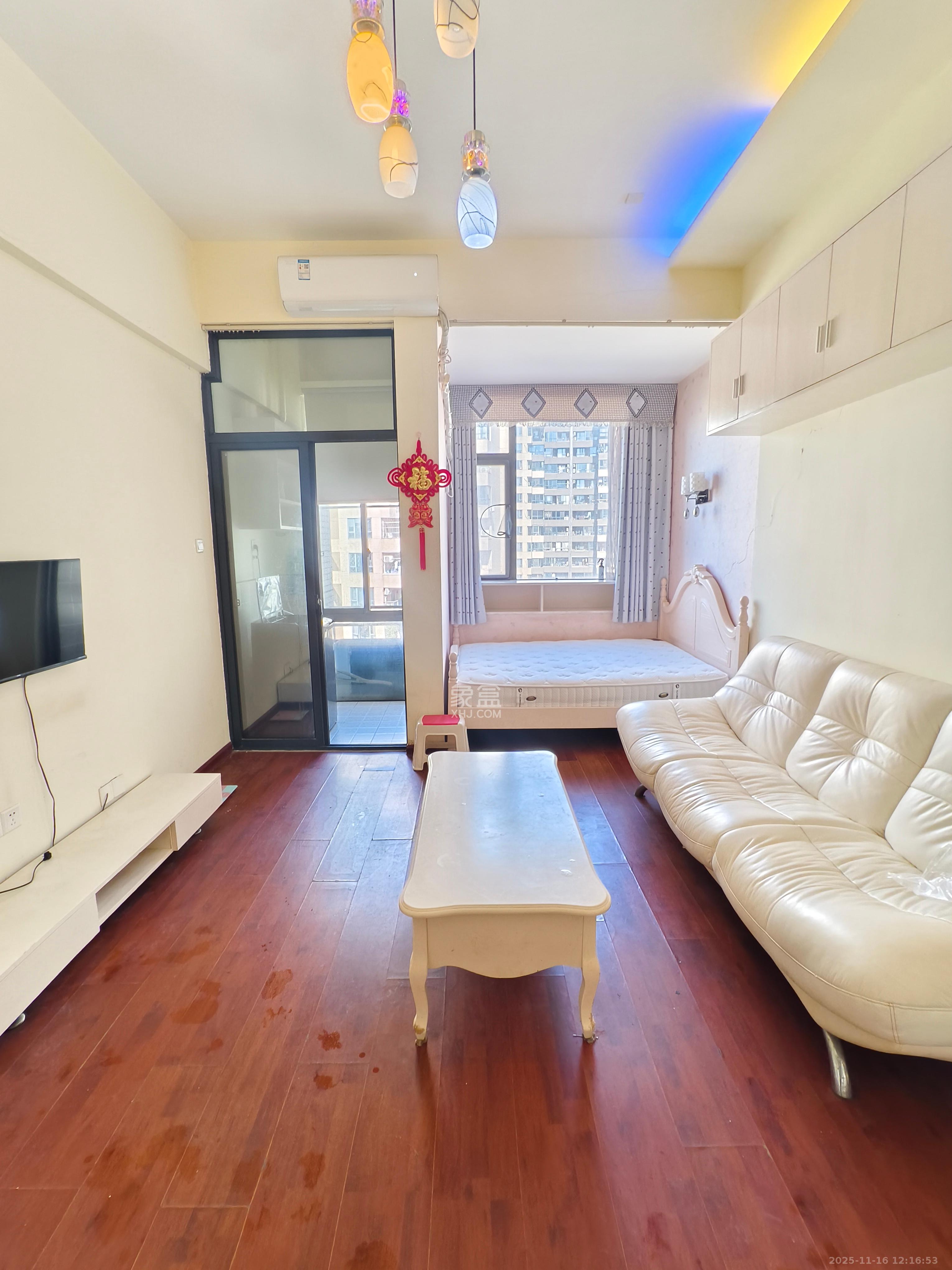 长房时代城 1室1厅1卫 1500.0元/月 长房时代城 1室1厅1卫 1500.0元/月室内图