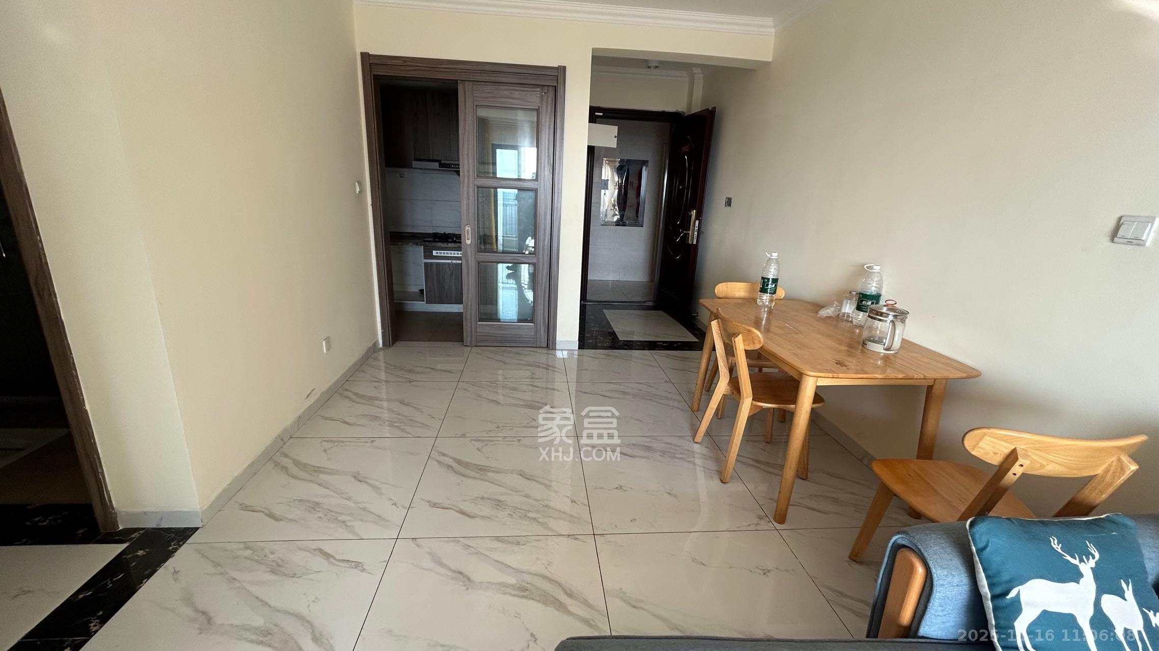 碧桂园公园壹号（凯怡茗苑）  1室2厅1卫    1600.0元/月