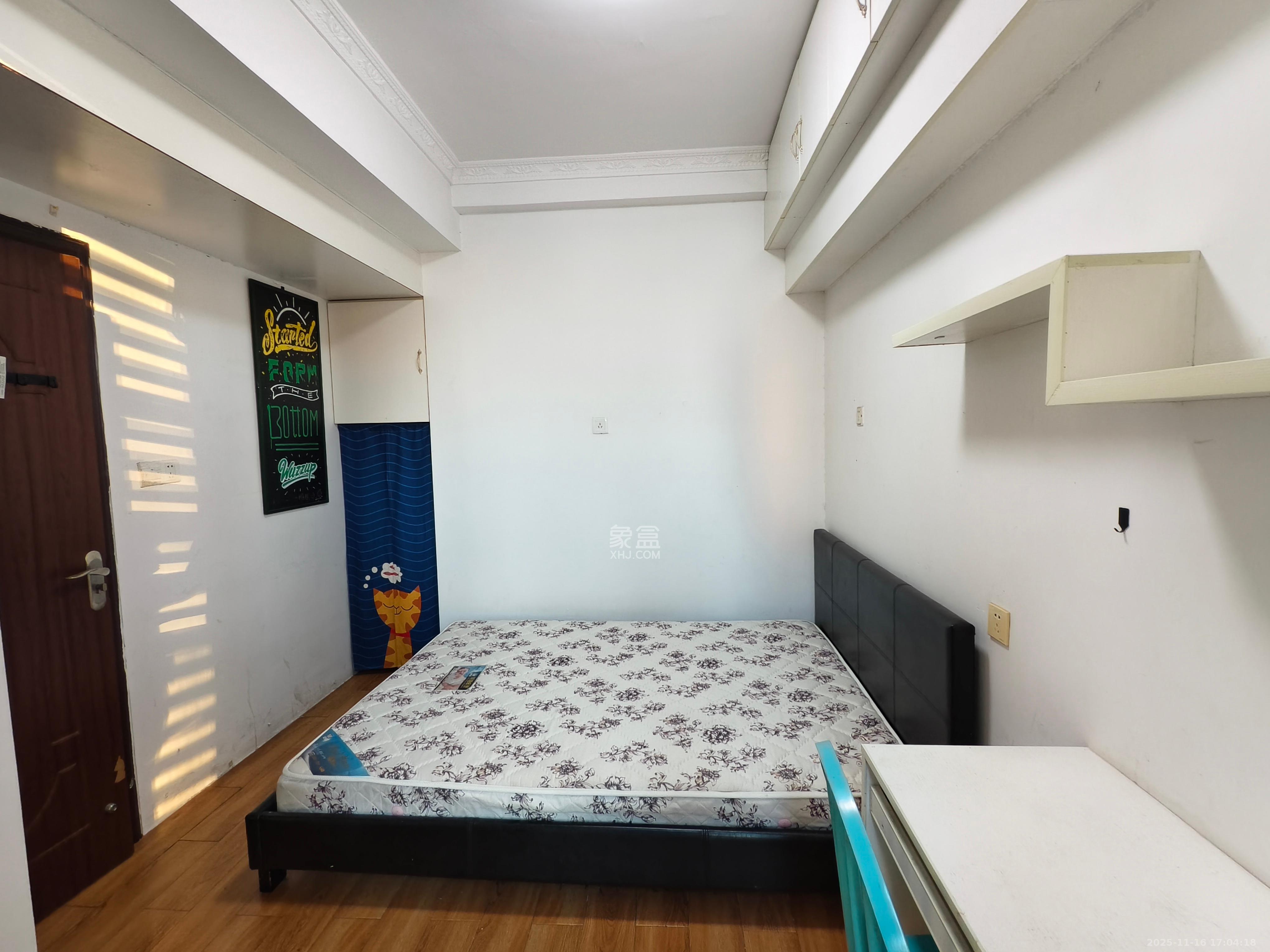 阳光100三期  1室1厅1卫    1500.0元/月