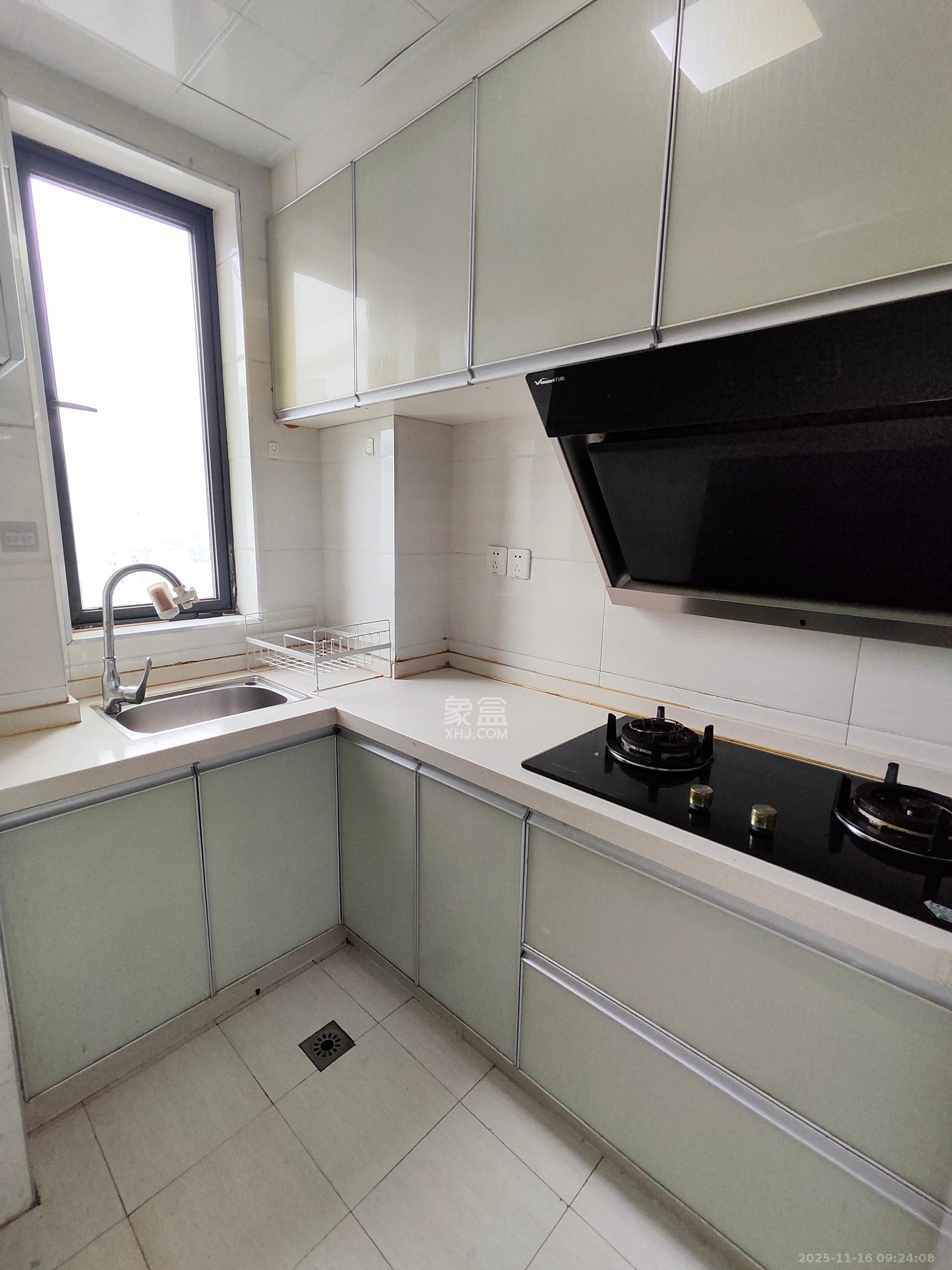 和隆花半里 1室1厅1卫 1900.0元/月 和隆花半里 1室1厅1卫 1900.0元/月室内图