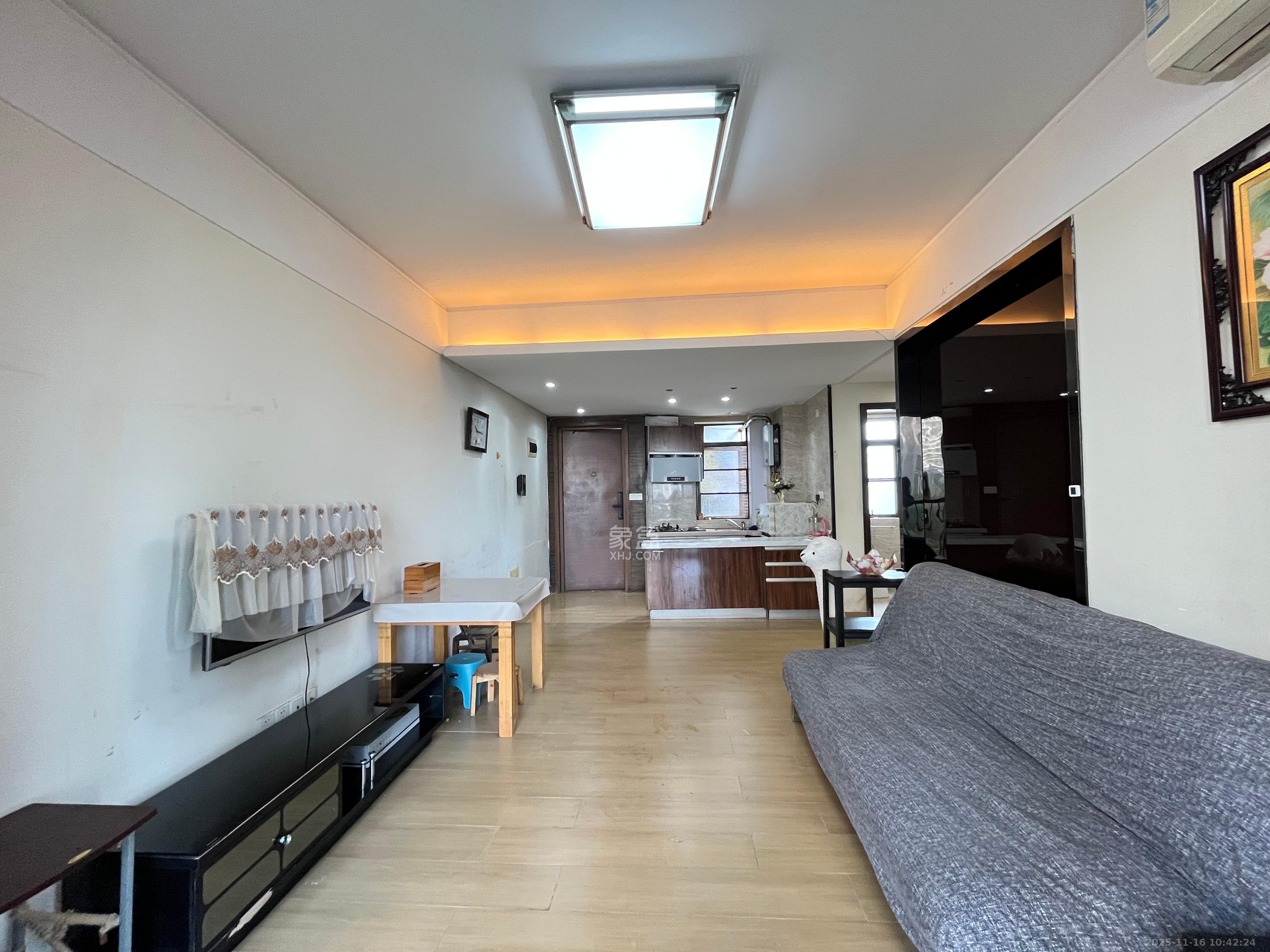 金土地第一湾 2室2厅1卫 2000.0元/月 金土地第一湾 2室2厅1卫 2000.0元/月室内图