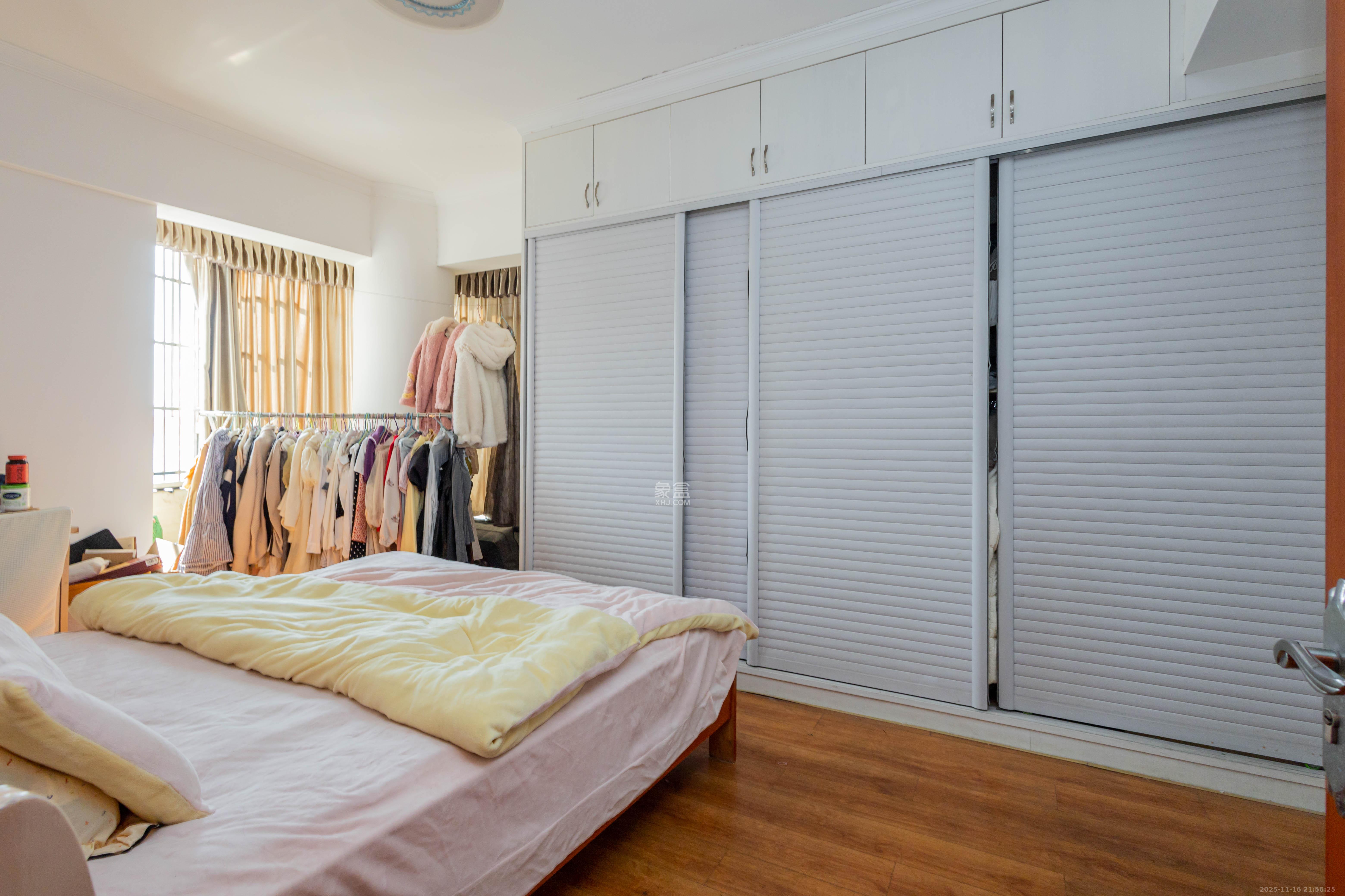 星城国际 3室2厅2卫 52.8万 星城国际 3室2厅2卫 52.8万卧室