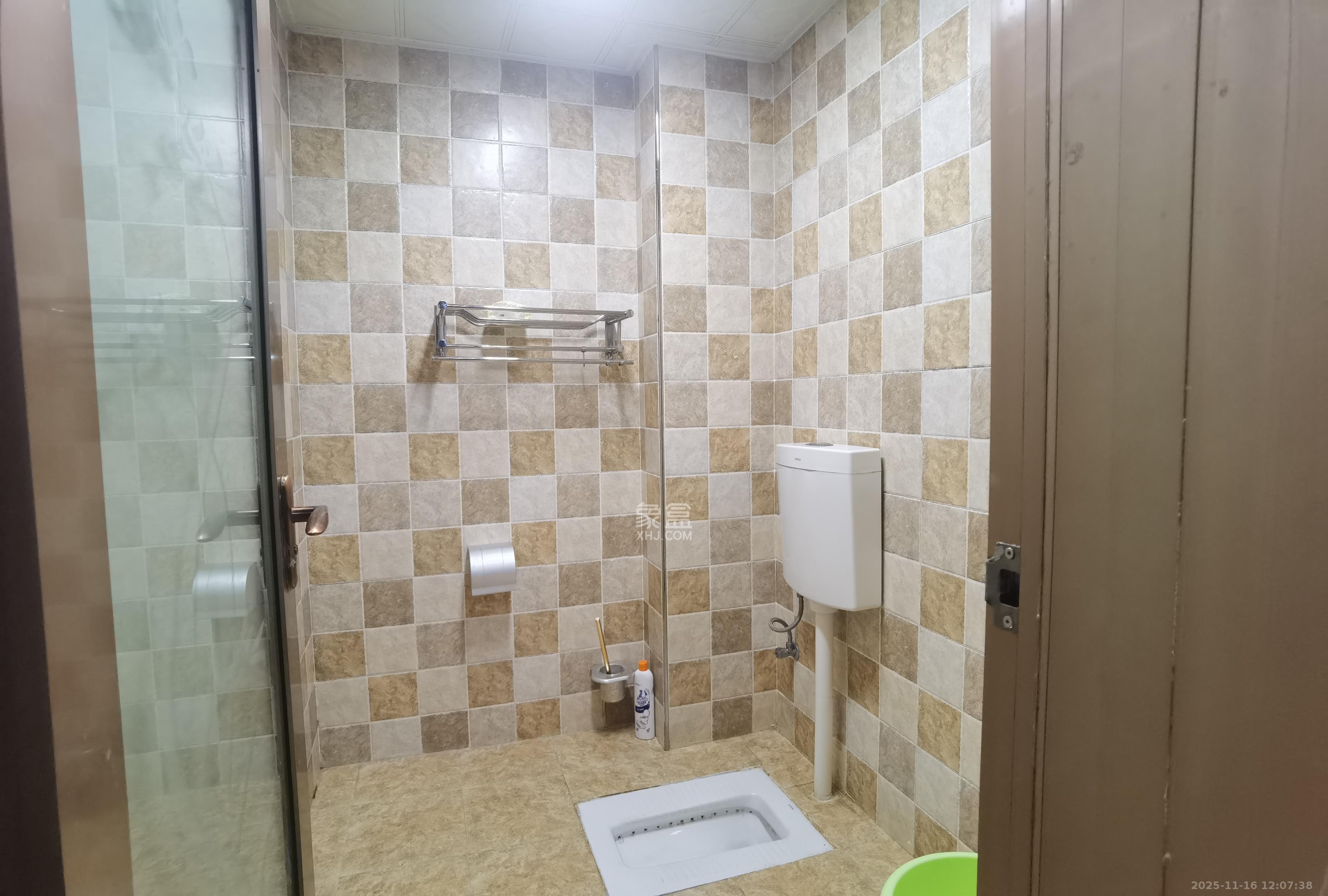 乾源国际 1室1厅1卫 1250.0元/月 乾源国际 1室1厅1卫 1250.0元/月室内图