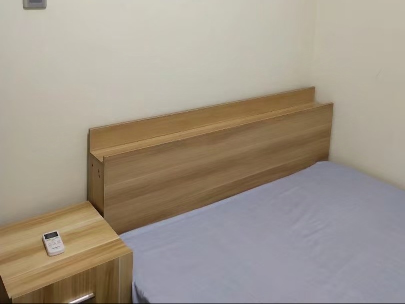 滨江海岸三期  1室2厅1卫    2600.0元/月室内图