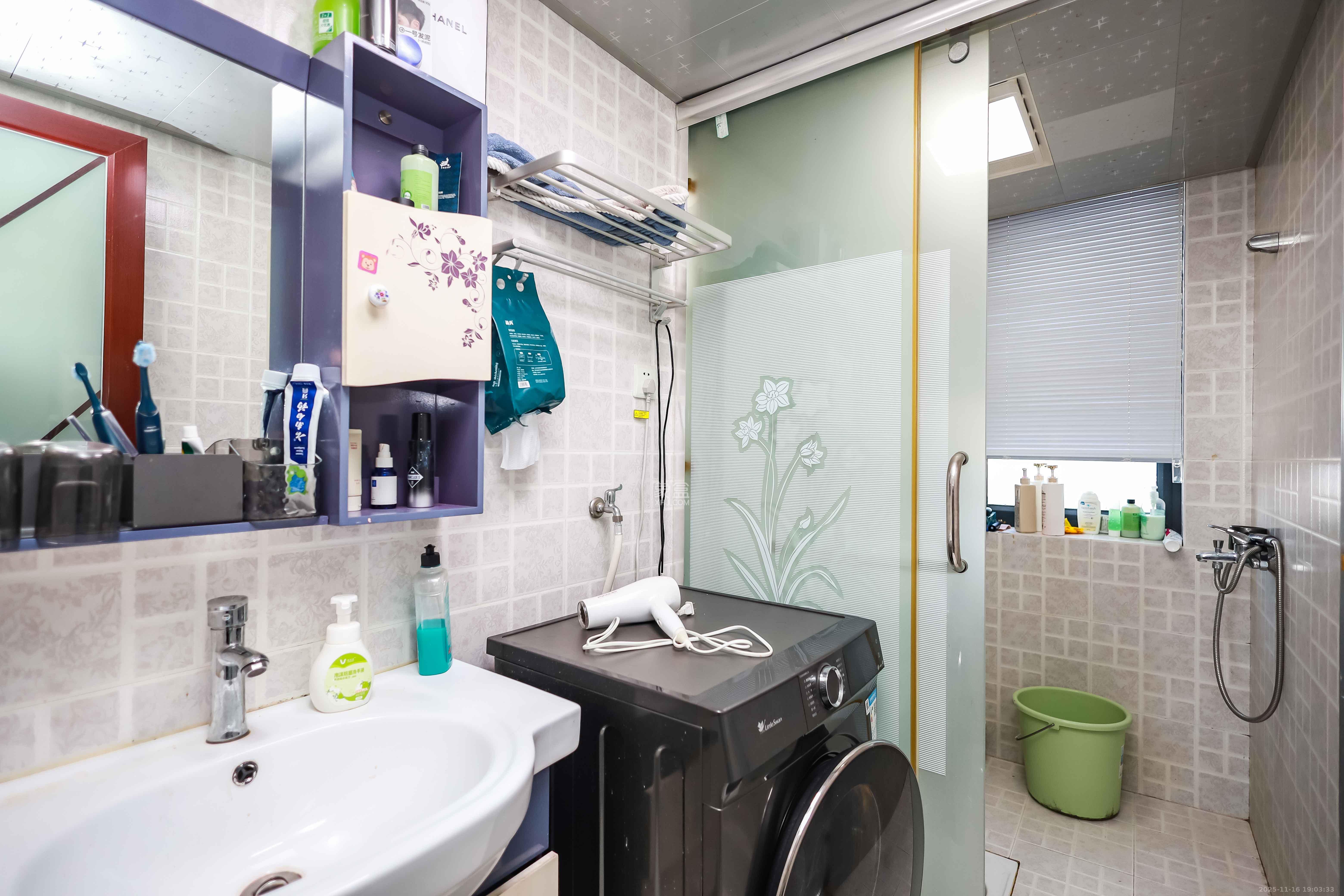 莱茵城 3室2厅2卫 78.0万 莱茵城 3室2厅2卫 78.0万卫生间