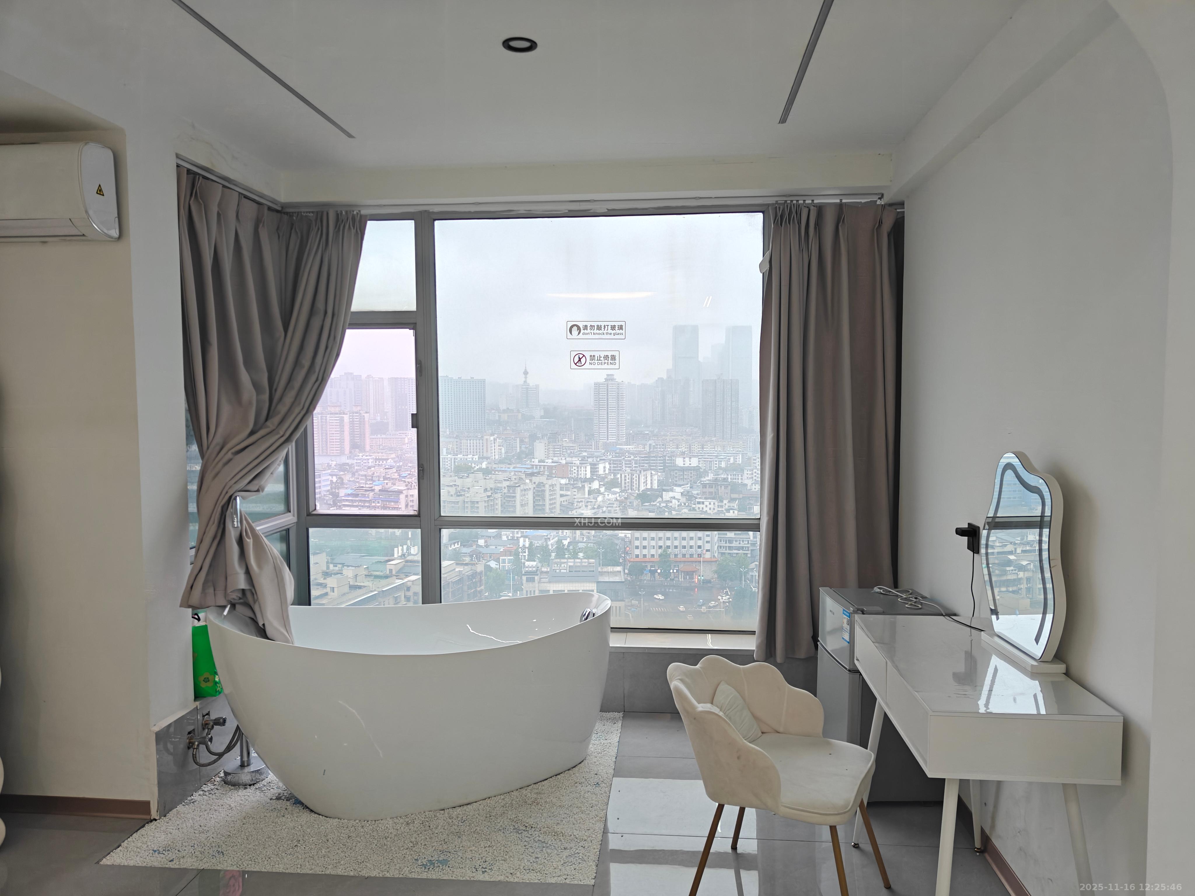 BOBO国际 1室1厅1卫 2300.0元/月 BOBO国际 1室1厅1卫 2300.0元/月室内图