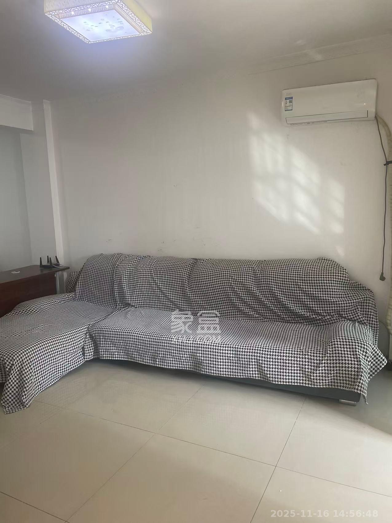 嘉福长安郡（融信澜悦、嘉福好美家园）  3室2厅2卫    1600.0元/月