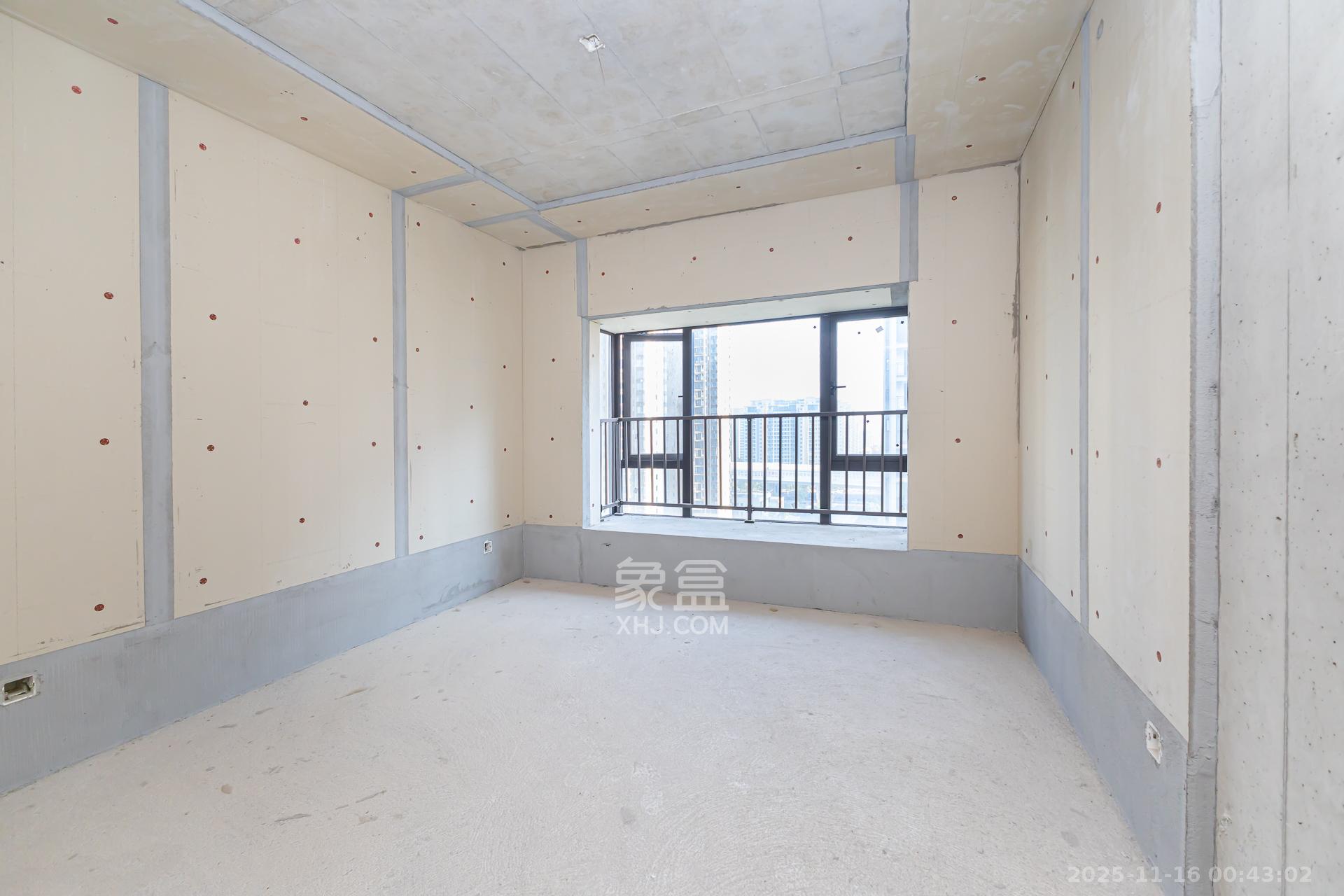 润和湘江天地D区 4室2厅2卫 162.0万 润和湘江天地D区 4室2厅2卫 162.0万卧室