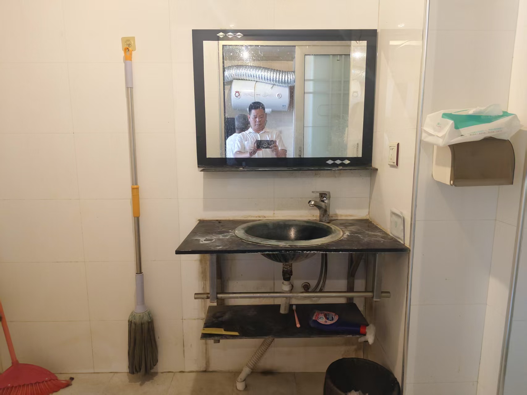 龙泰上品 1室0厅0卫 800.0元/月 龙泰上品 1室0厅0卫 800.0元/月室内图