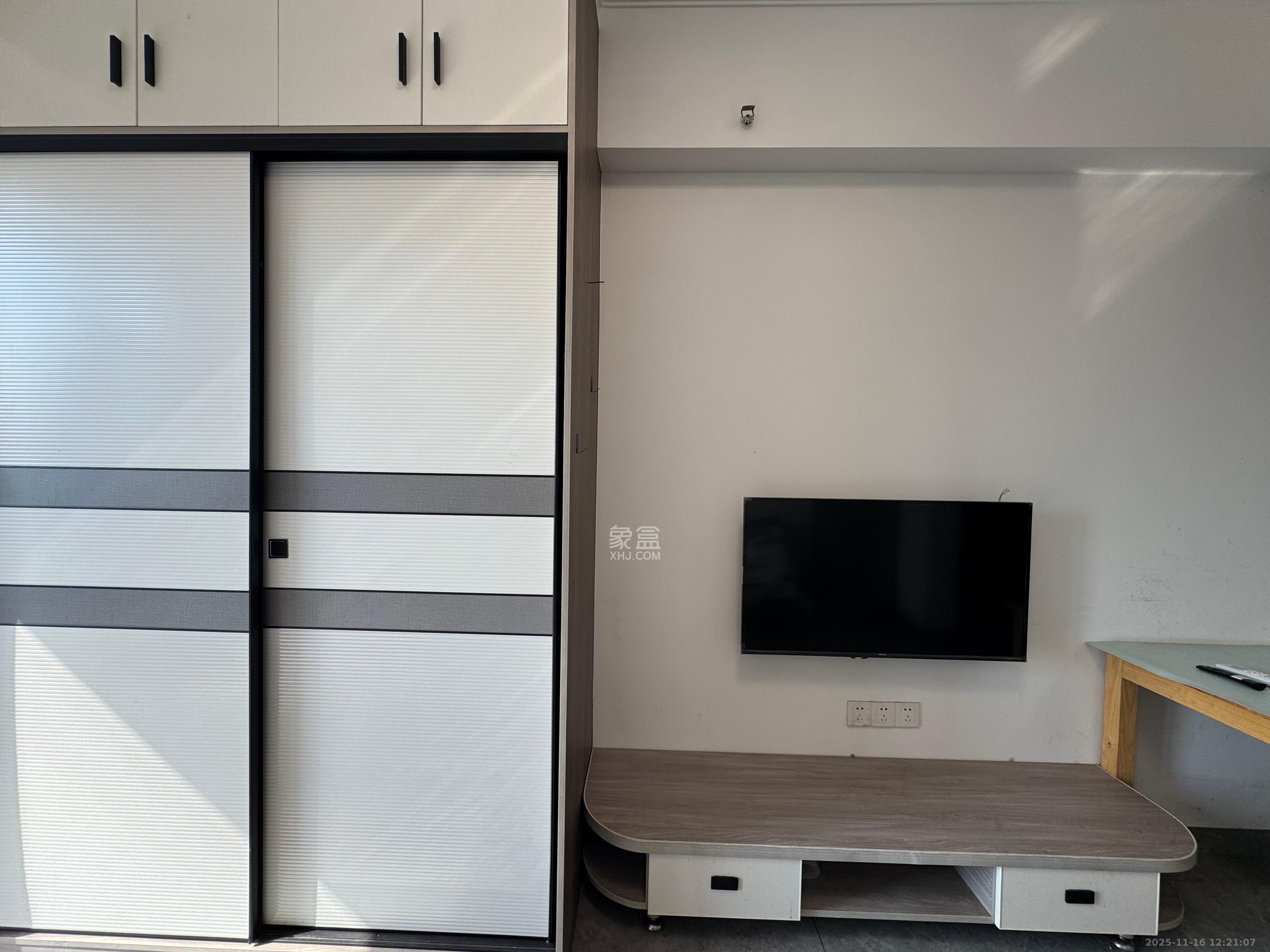 嘉雨兴园 1室1厅1卫 1600.0元/月 嘉雨兴园 1室1厅1卫 1600.0元/月室内图